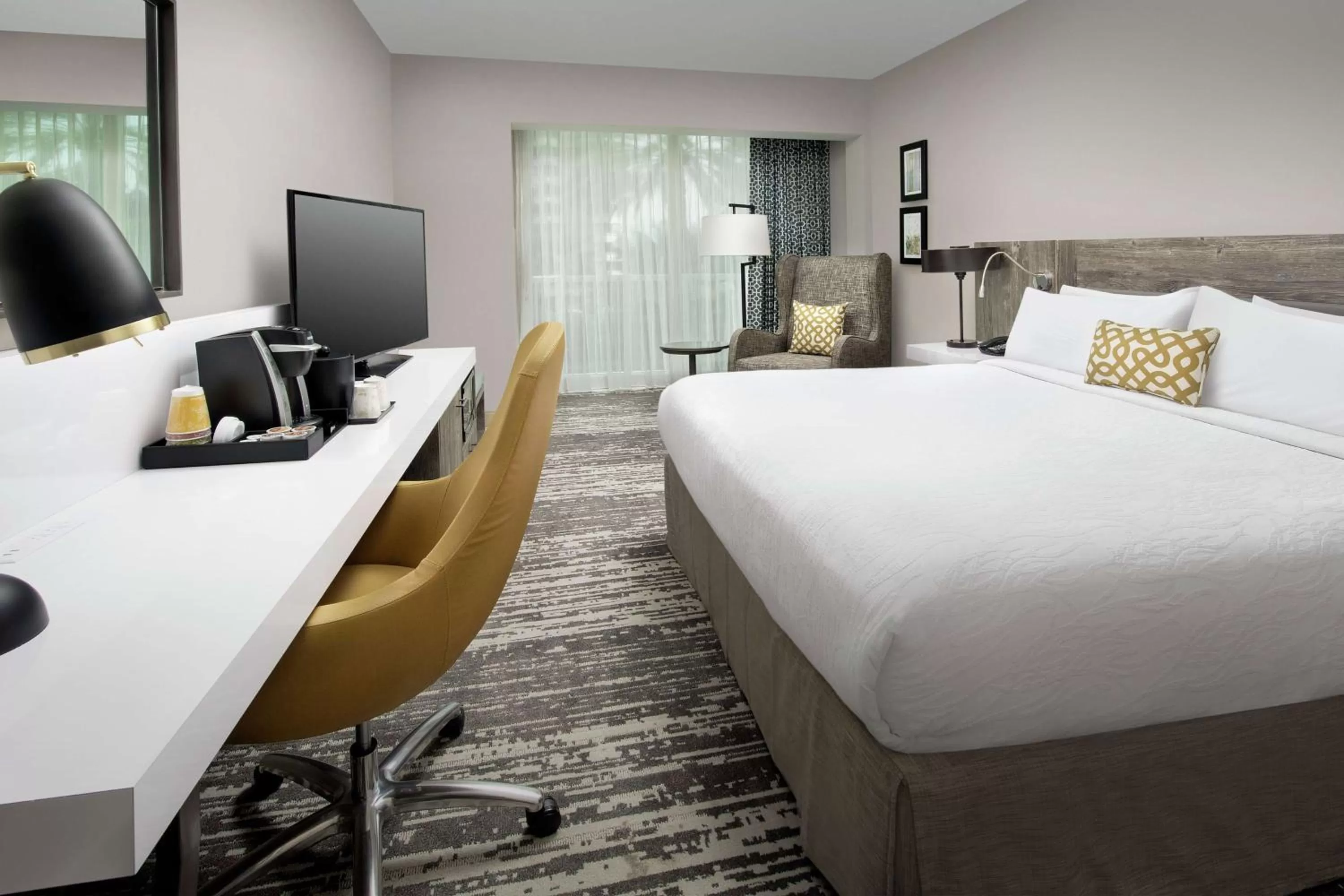 Bedroom, Bed in Hilton Garden Inn Miami Brickell South