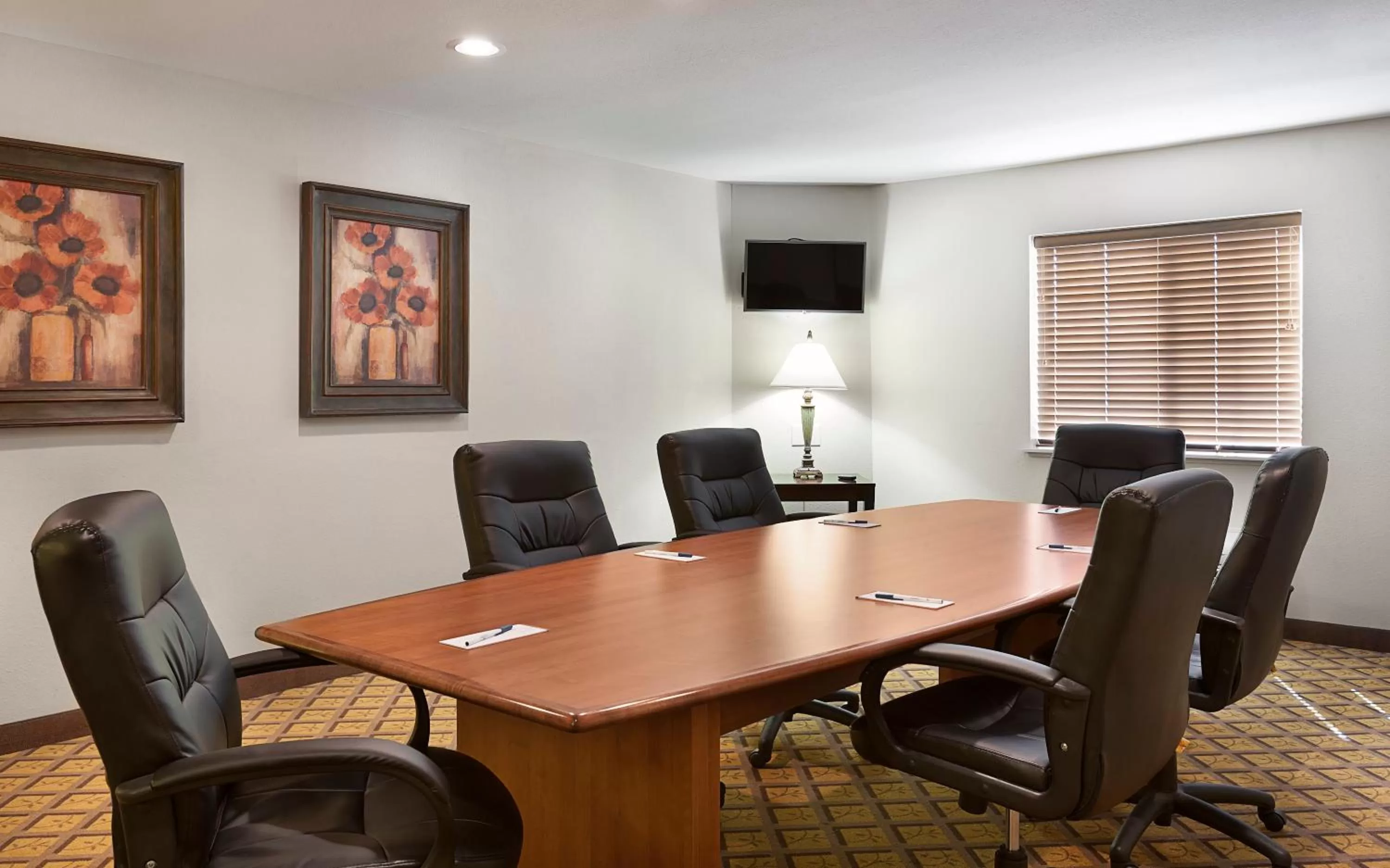 Meeting/conference room in Candlewood Suites Savannah Airport by IHG