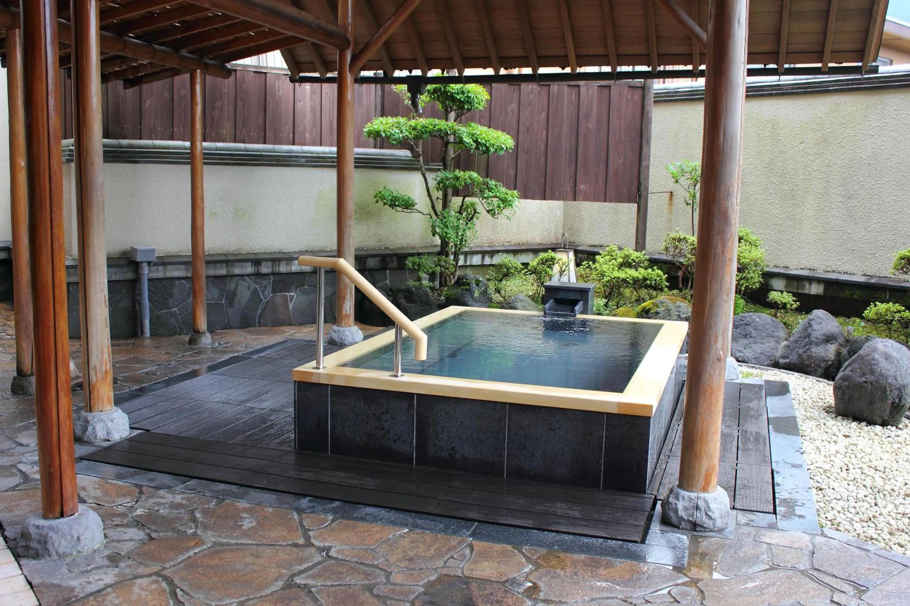 Hot Spring Bath in Aura Tachibana