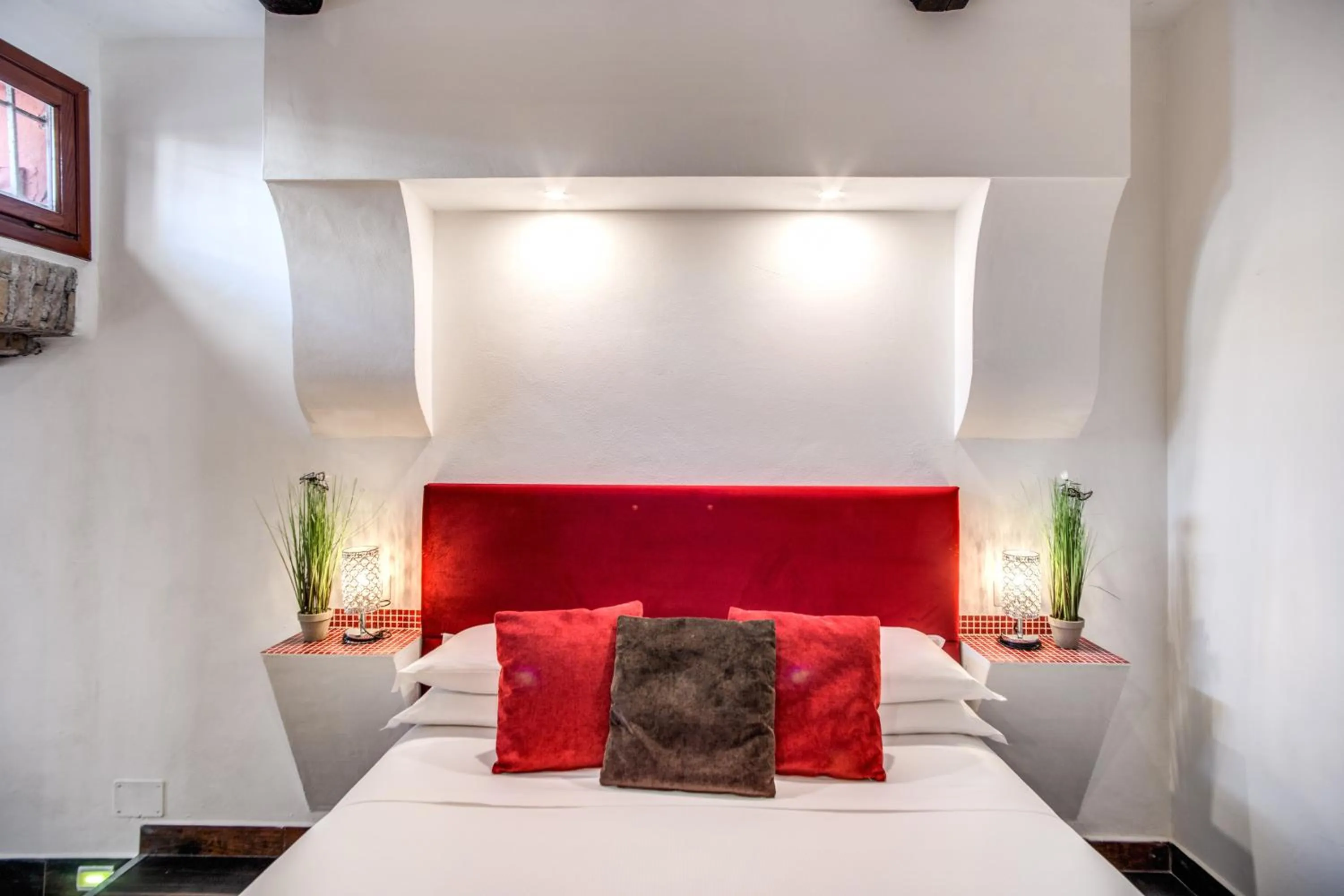 Bed in Piazza di Spagna Comfort Rooms