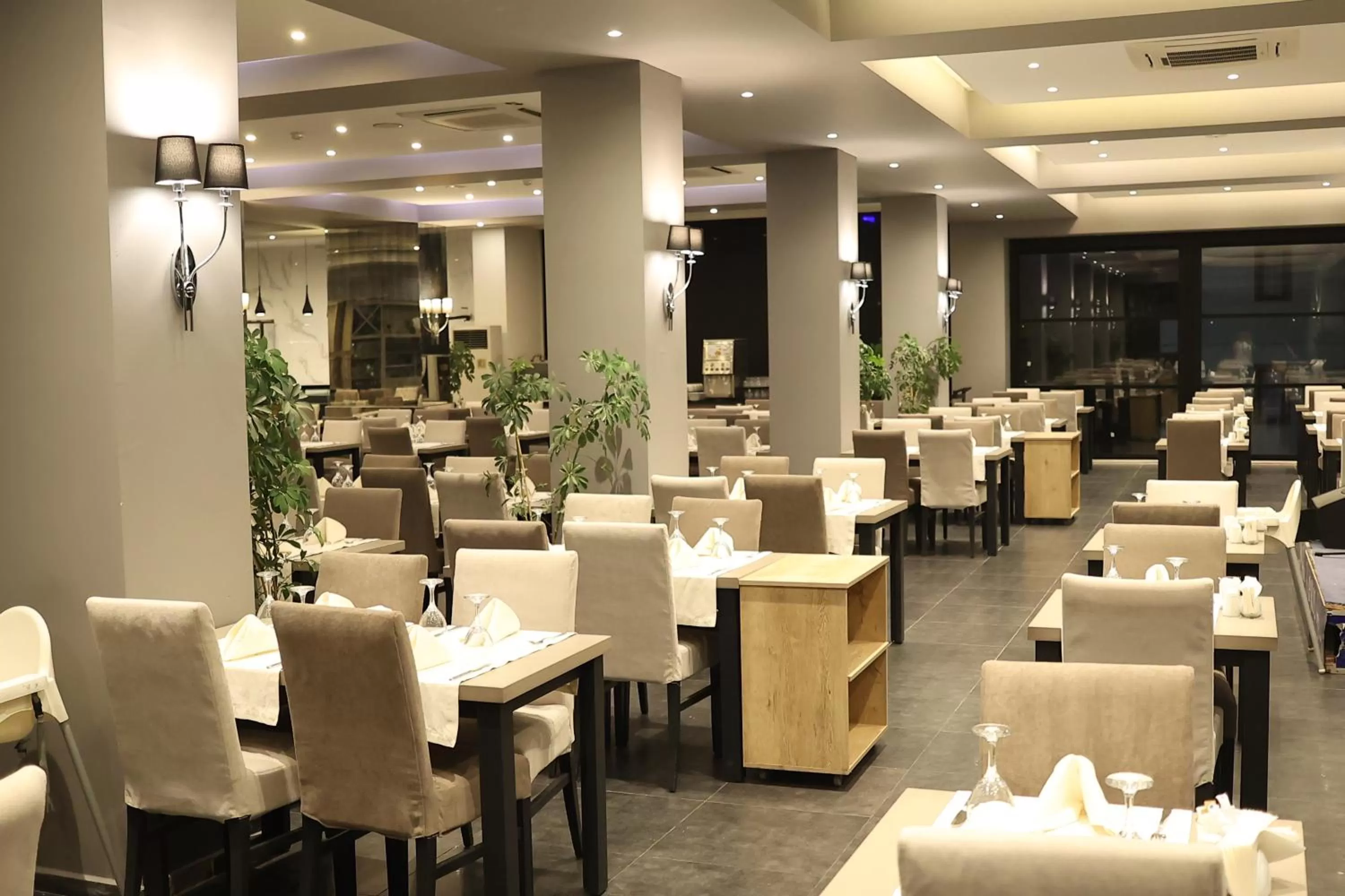 Restaurant/places to eat in Pırıl Hotel Thermal&Beauty SPA