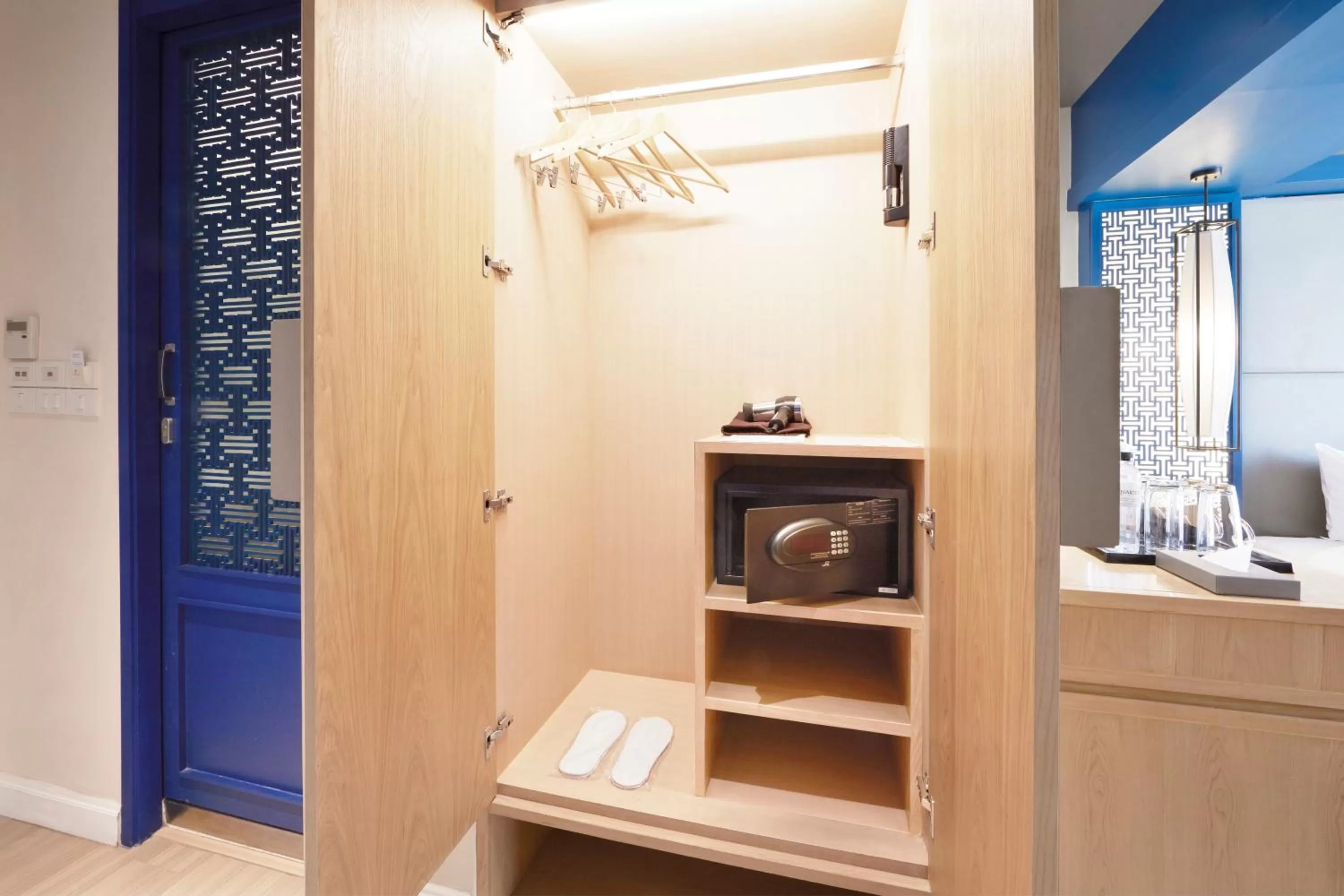 The Quarter Hualamphong by UHG