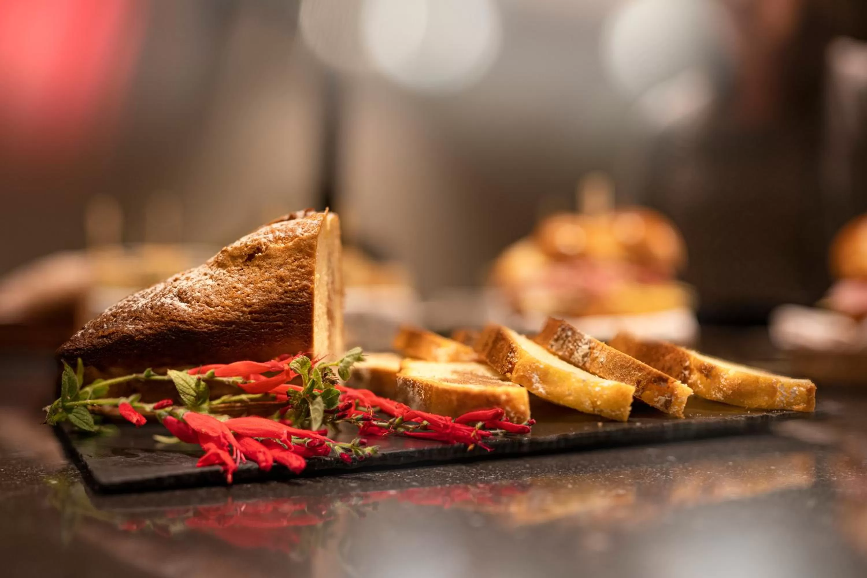 Food and drinks in LUGANODANTE Boutique & Lifestyle Hotel