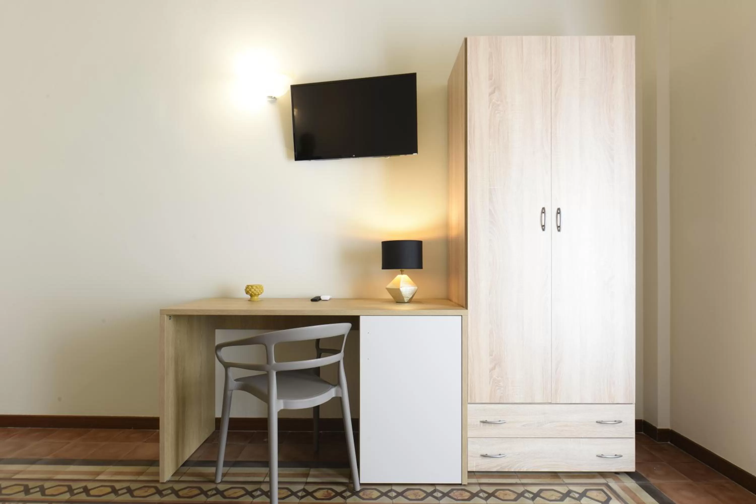 TV and multimedia in Hotel Roma 62