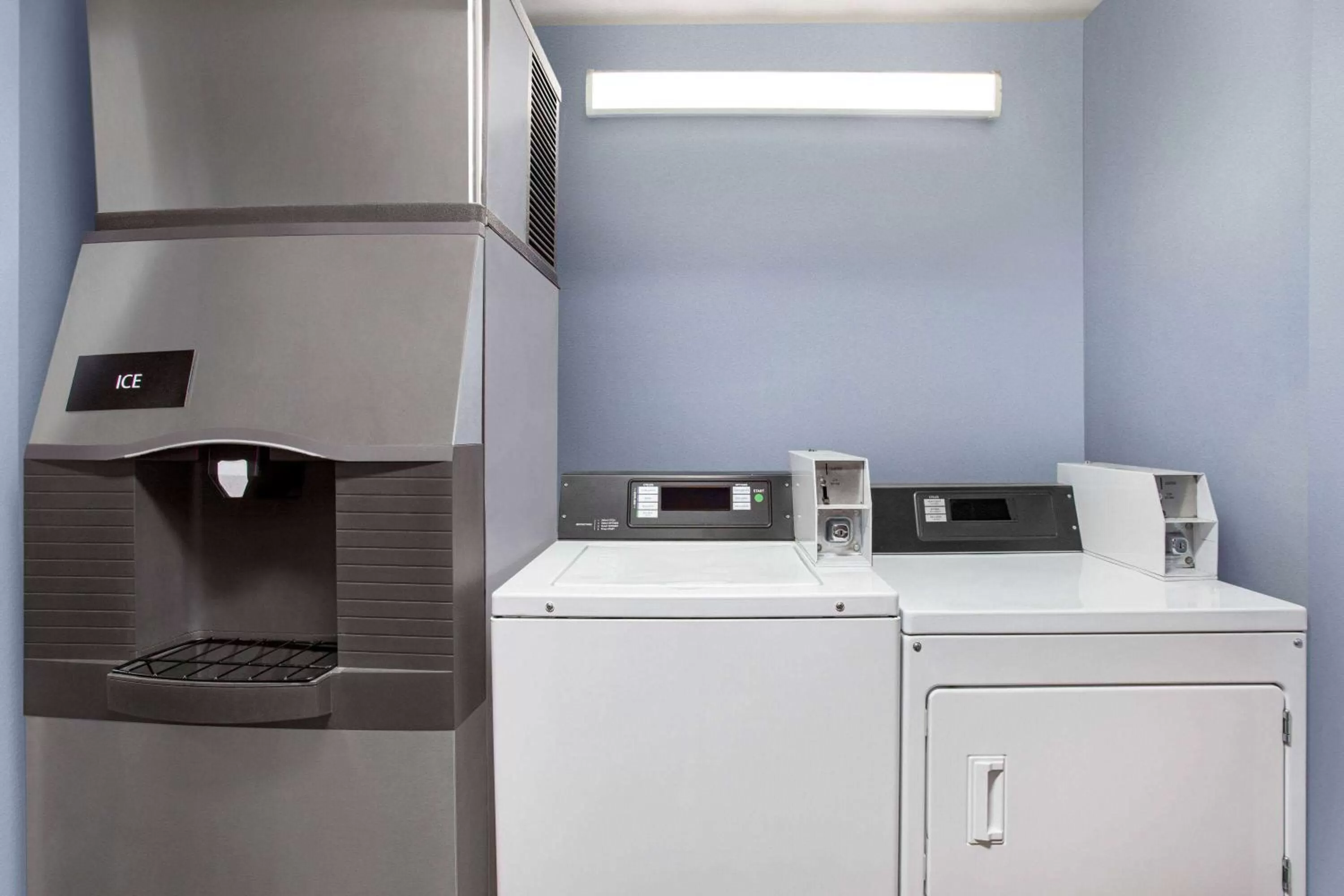 laundry in Super 8 by Wyndham Lenexa Overland Park Area/Mall Area