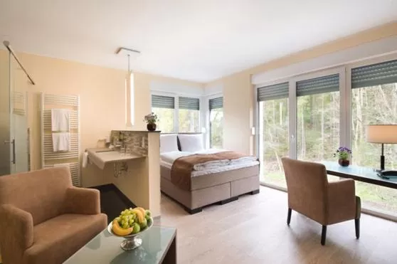 Bed in Design-Konferenzhotel & Restaurant Steinernes Schweinchen