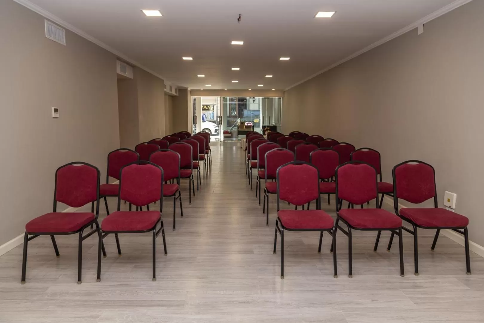Meeting/conference room in Loft Argentino Apart Buenos Aires