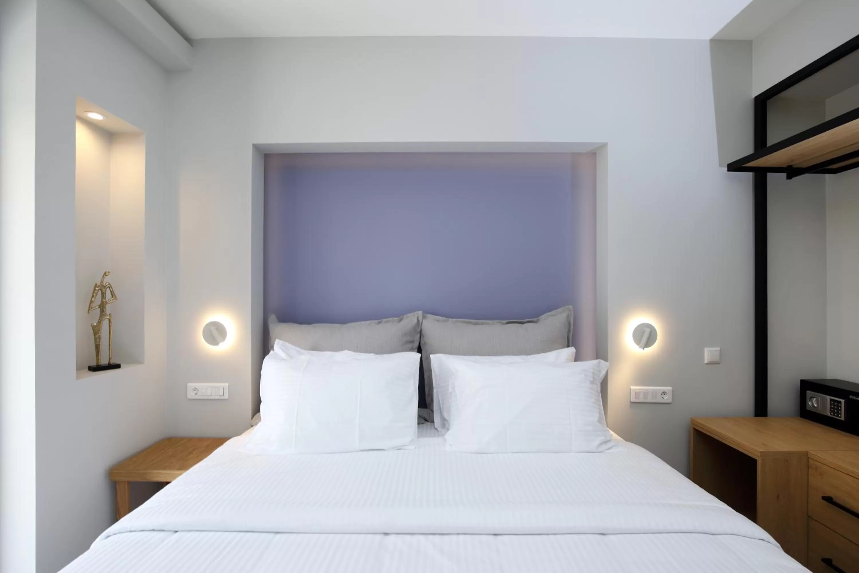 Bedroom, Bed in Carabella Residence