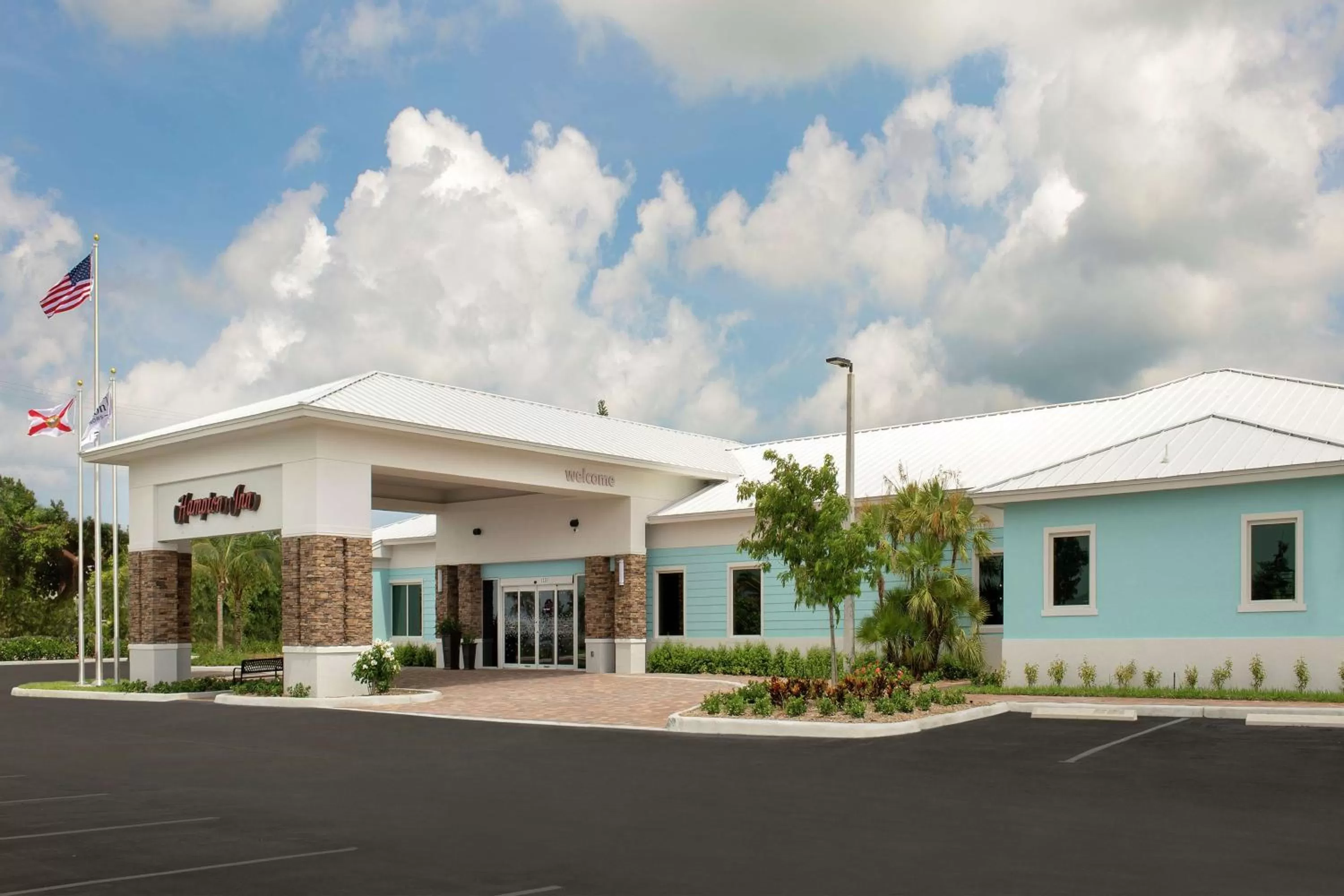 Property building in Hampton Inn Marathon - Florida Keys