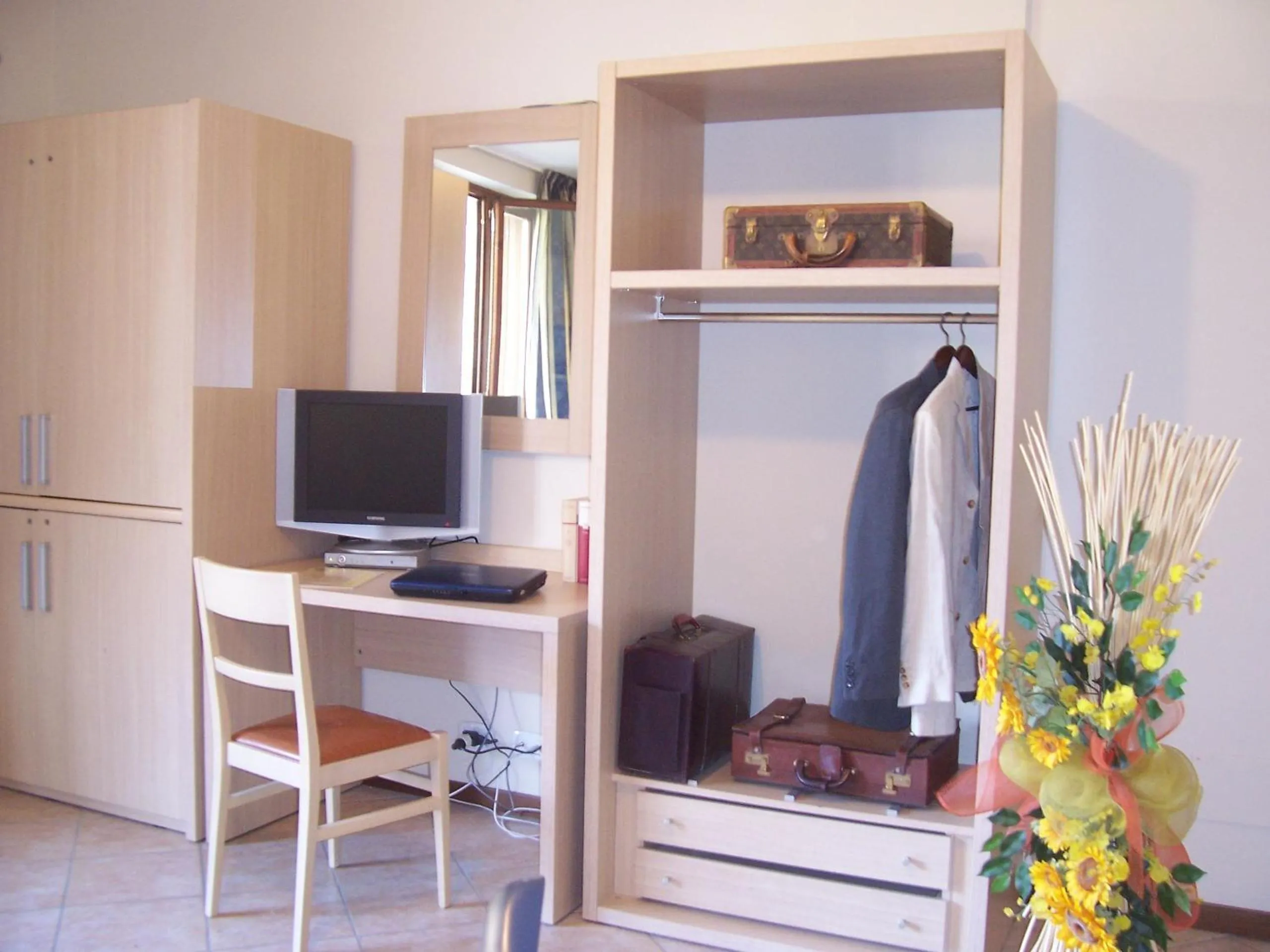 Seating area in Hotel Ristorante Tre Leoni