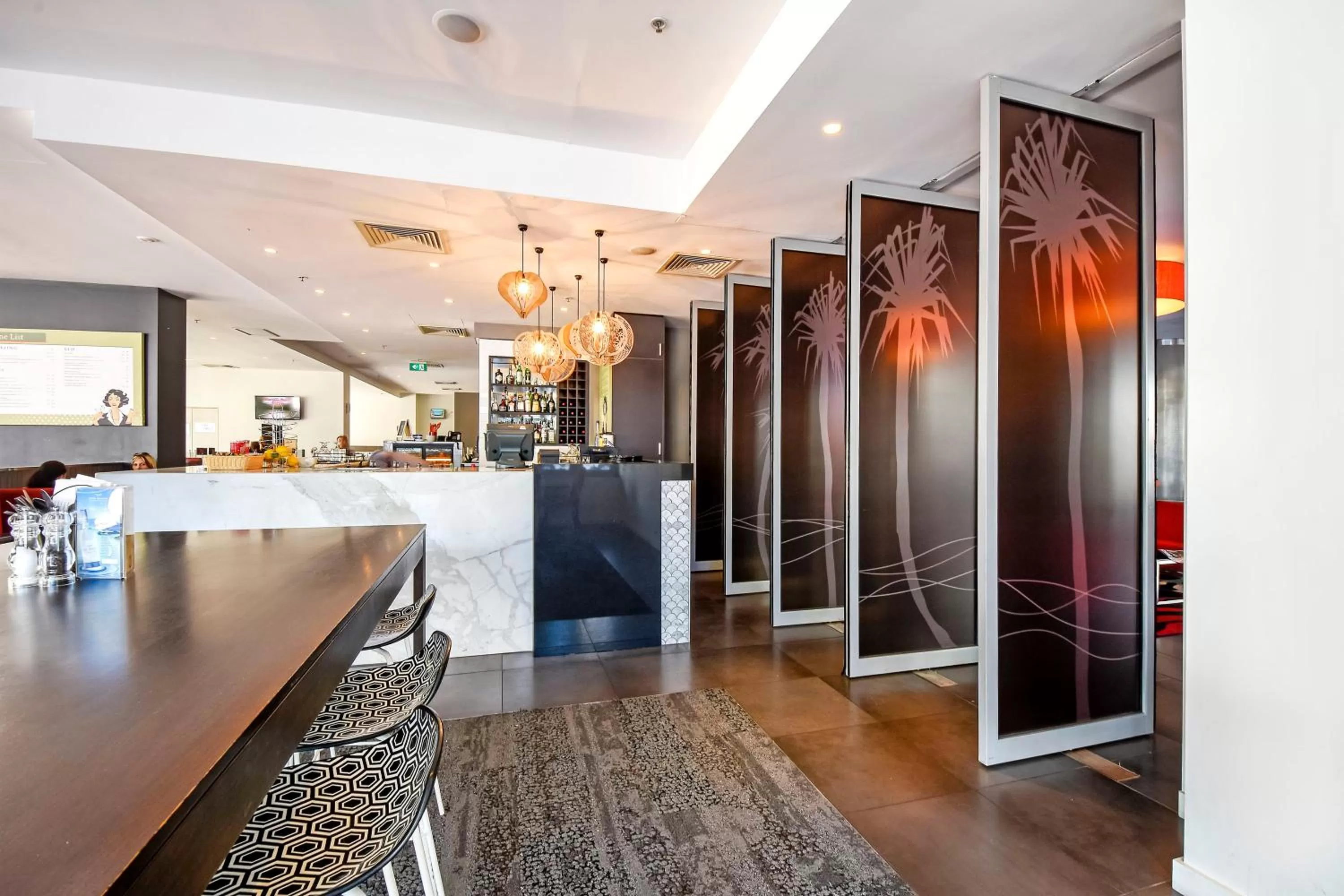 Restaurant/places to eat in Mantra Pandanas