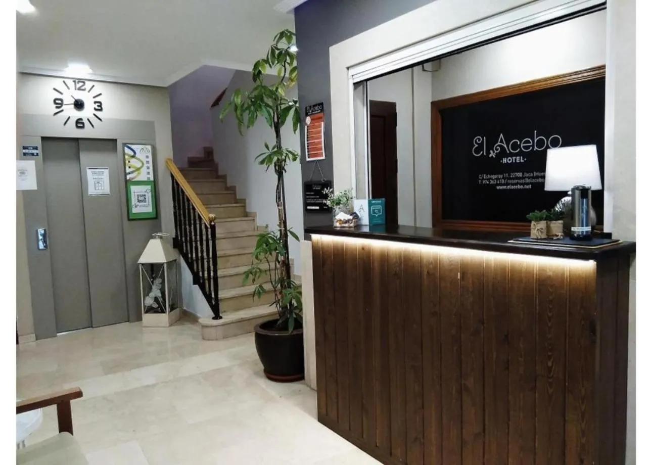 Lobby or reception in Hotel El Acebo