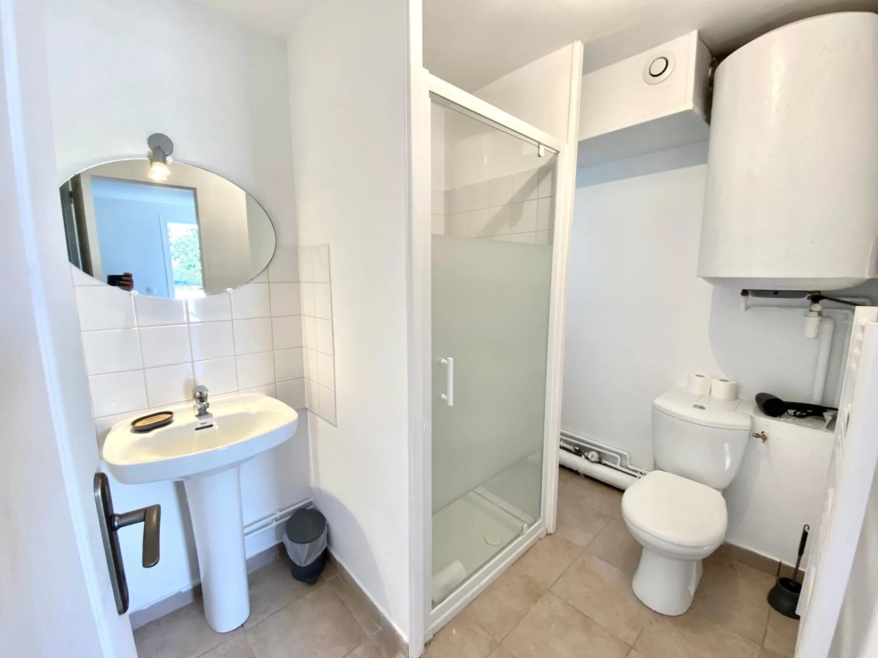 Shower in Bienvenue chez vous, Déplacement Pro