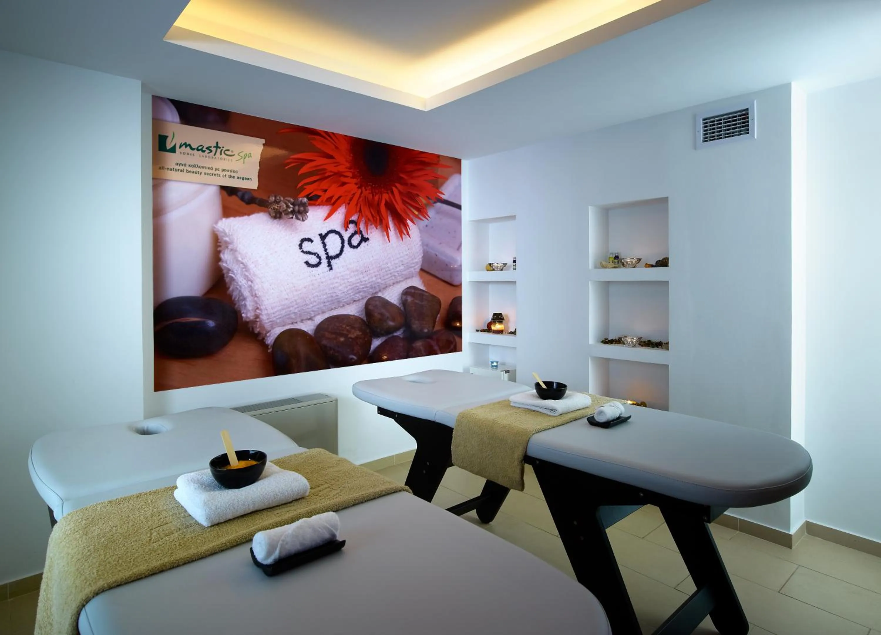 Massage in Albatros Spa & Resort Hotel