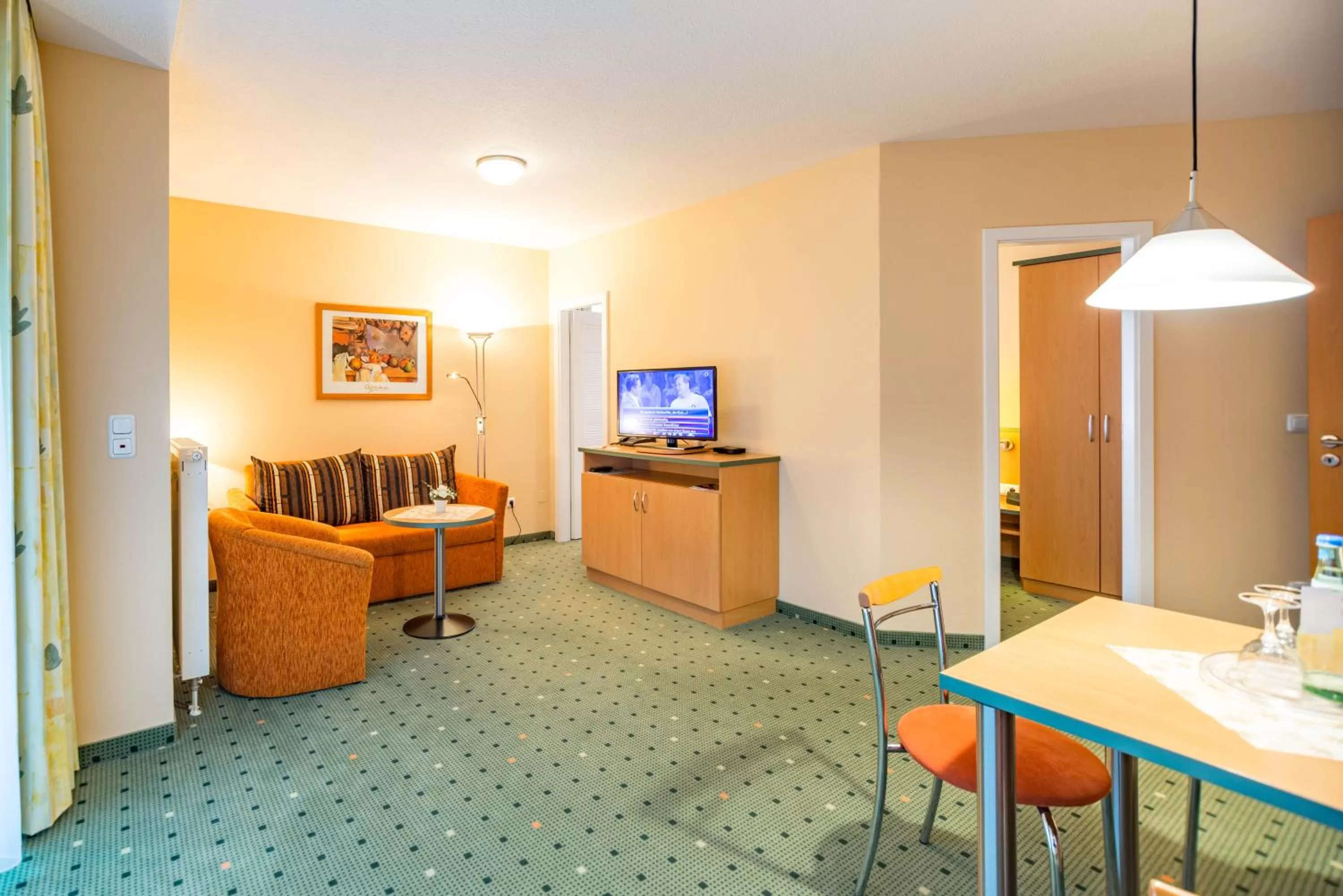 Photo of the whole room, Seating Area in Am Weststrand Apartmenthaus Waldeck