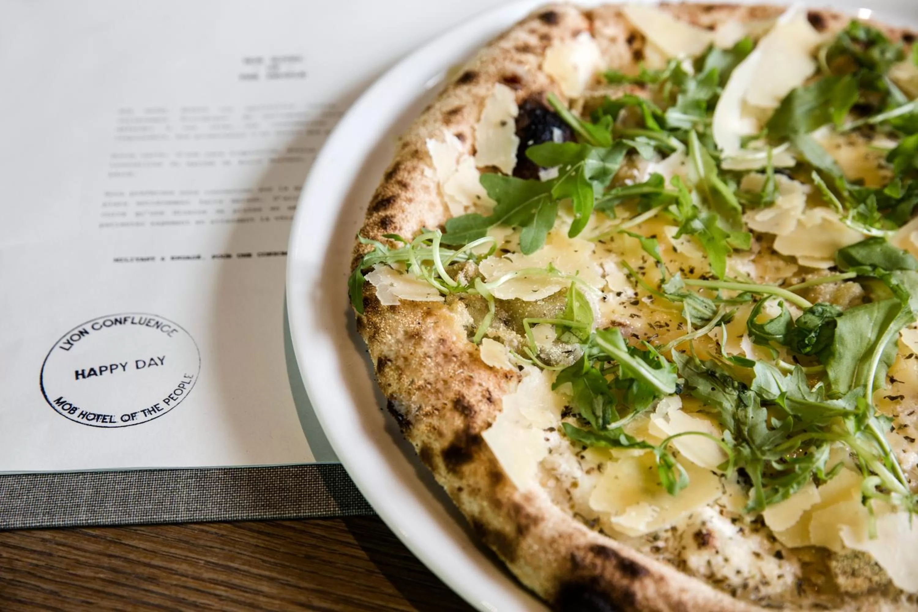 Restaurant/places to eat in MOB HOTEL Lyon Confluence