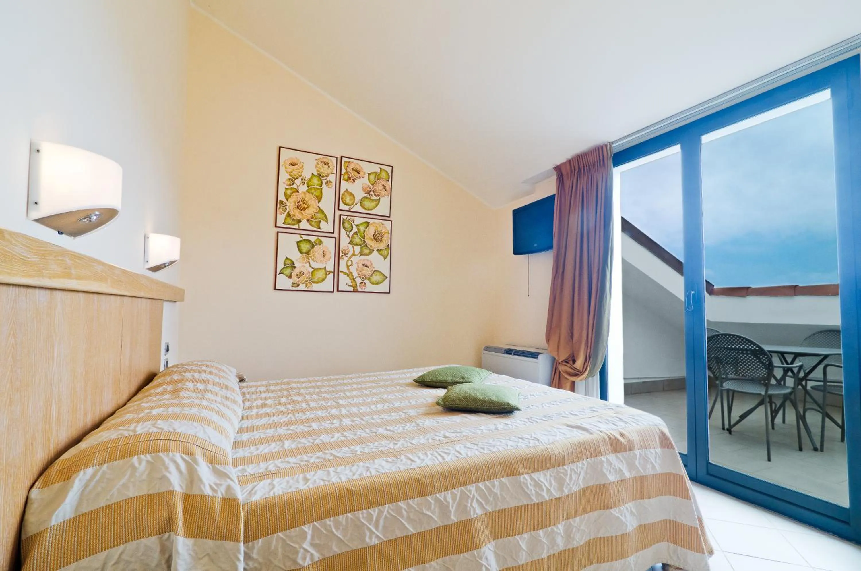 Bed in Castellaro Golf Resort