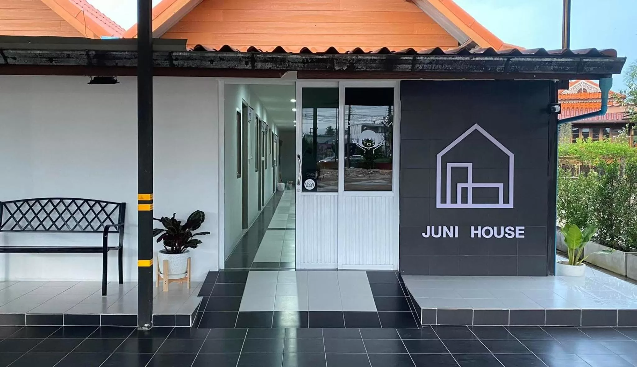 Juni House Chumphon