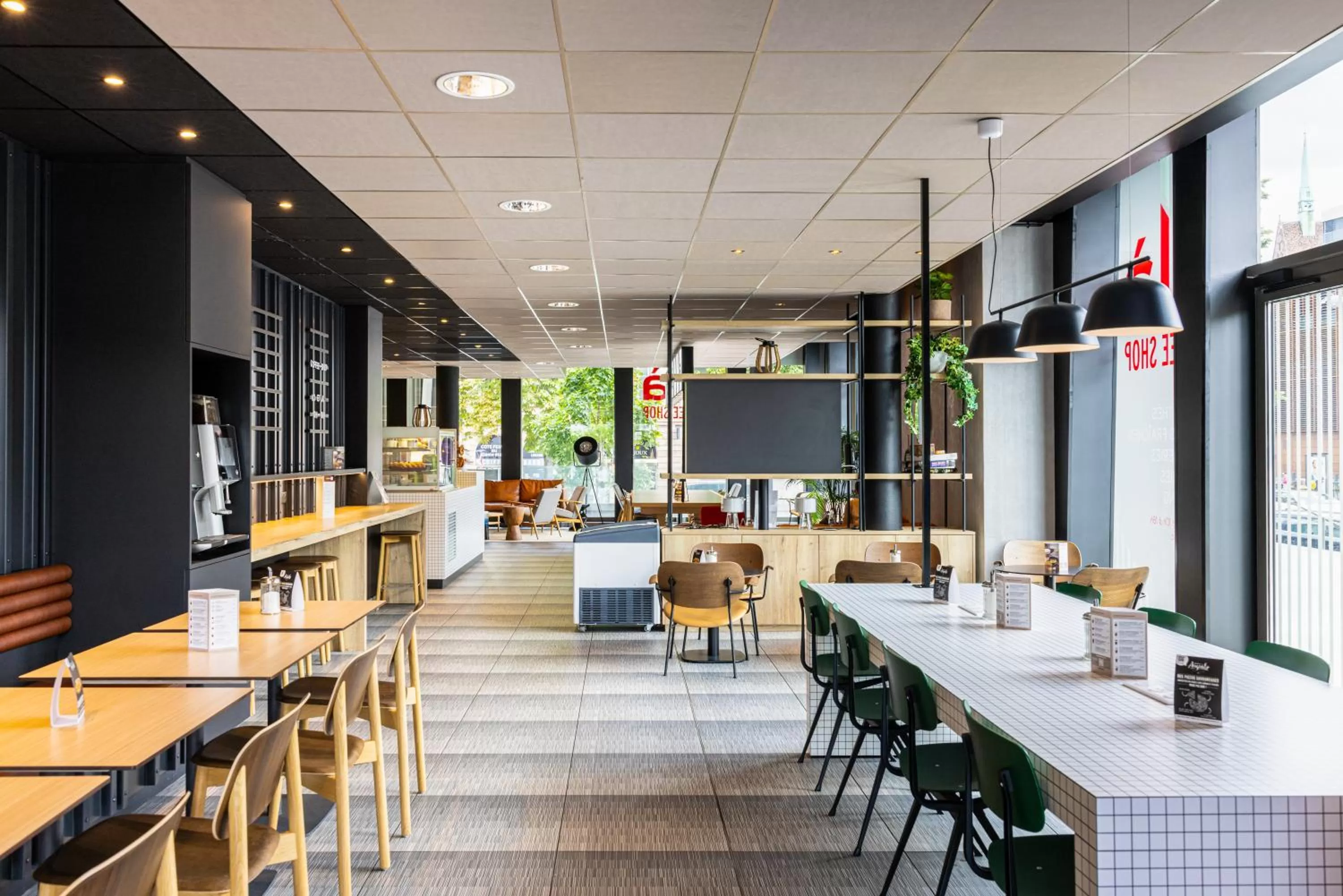 Restaurant/places to eat in ibis Strasbourg Centre Les Halles