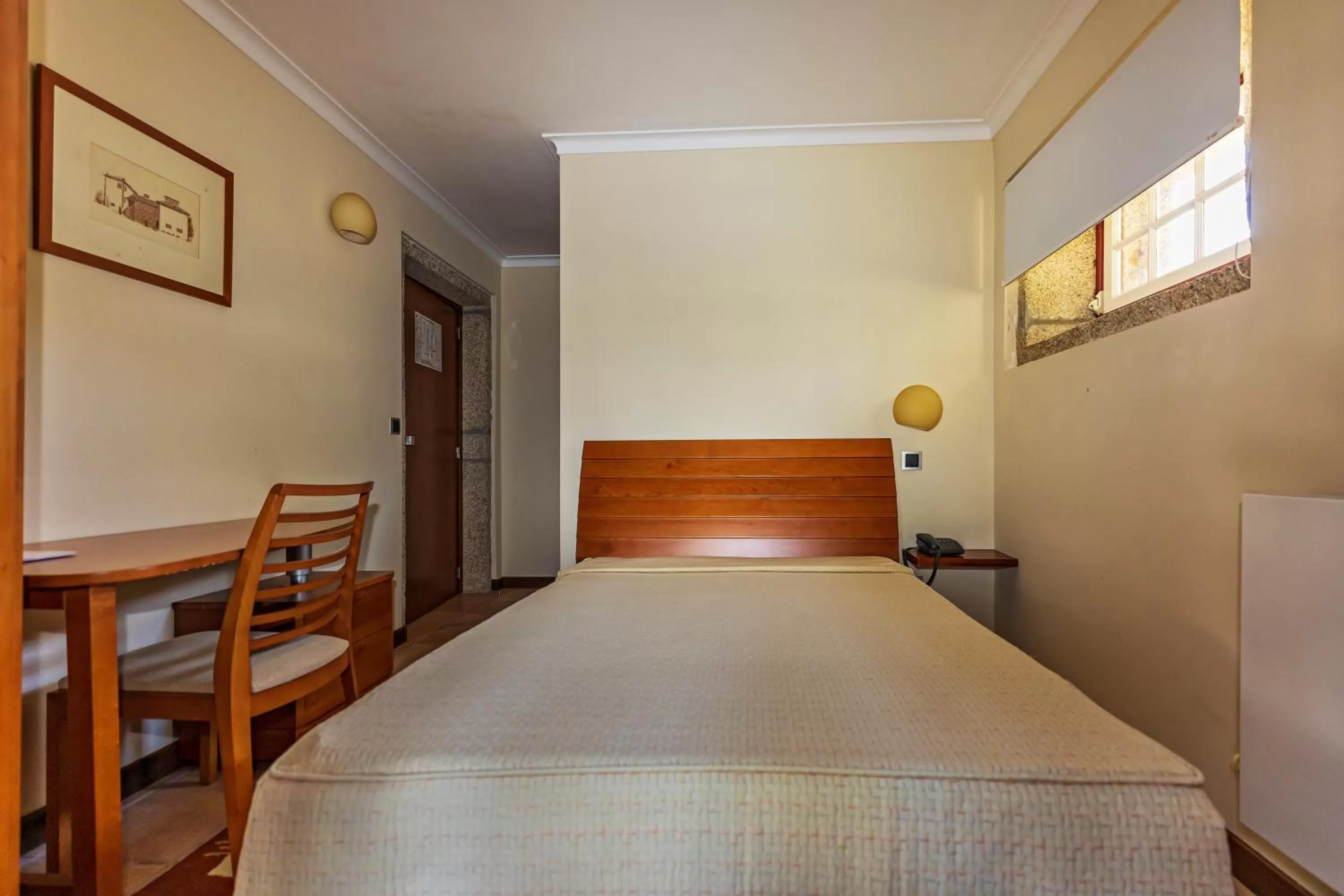 Seating area, Bed in Hotel Rural Quinta de Sao Sebastiao