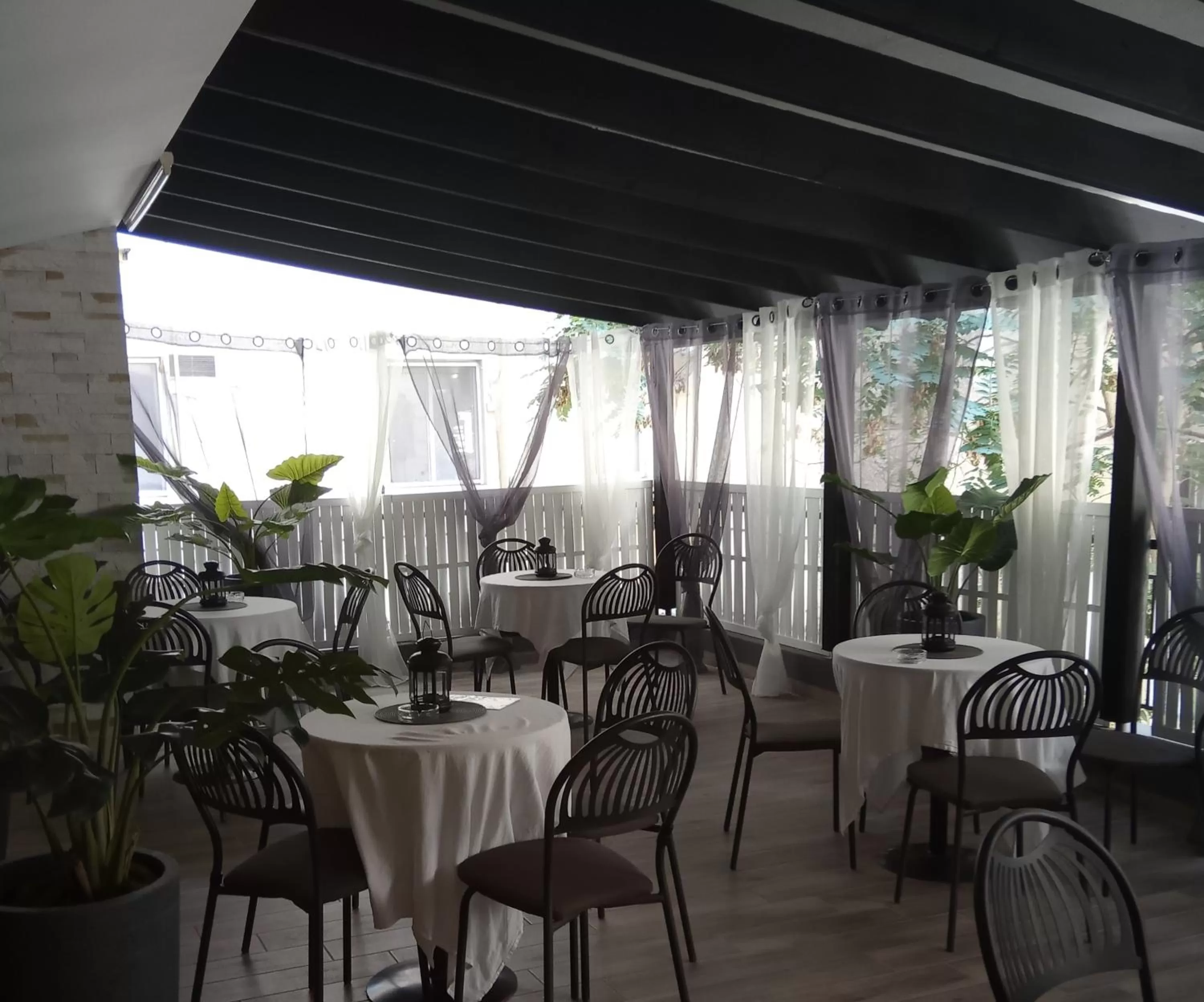 Restaurant/places to eat in Vergina Hotel
