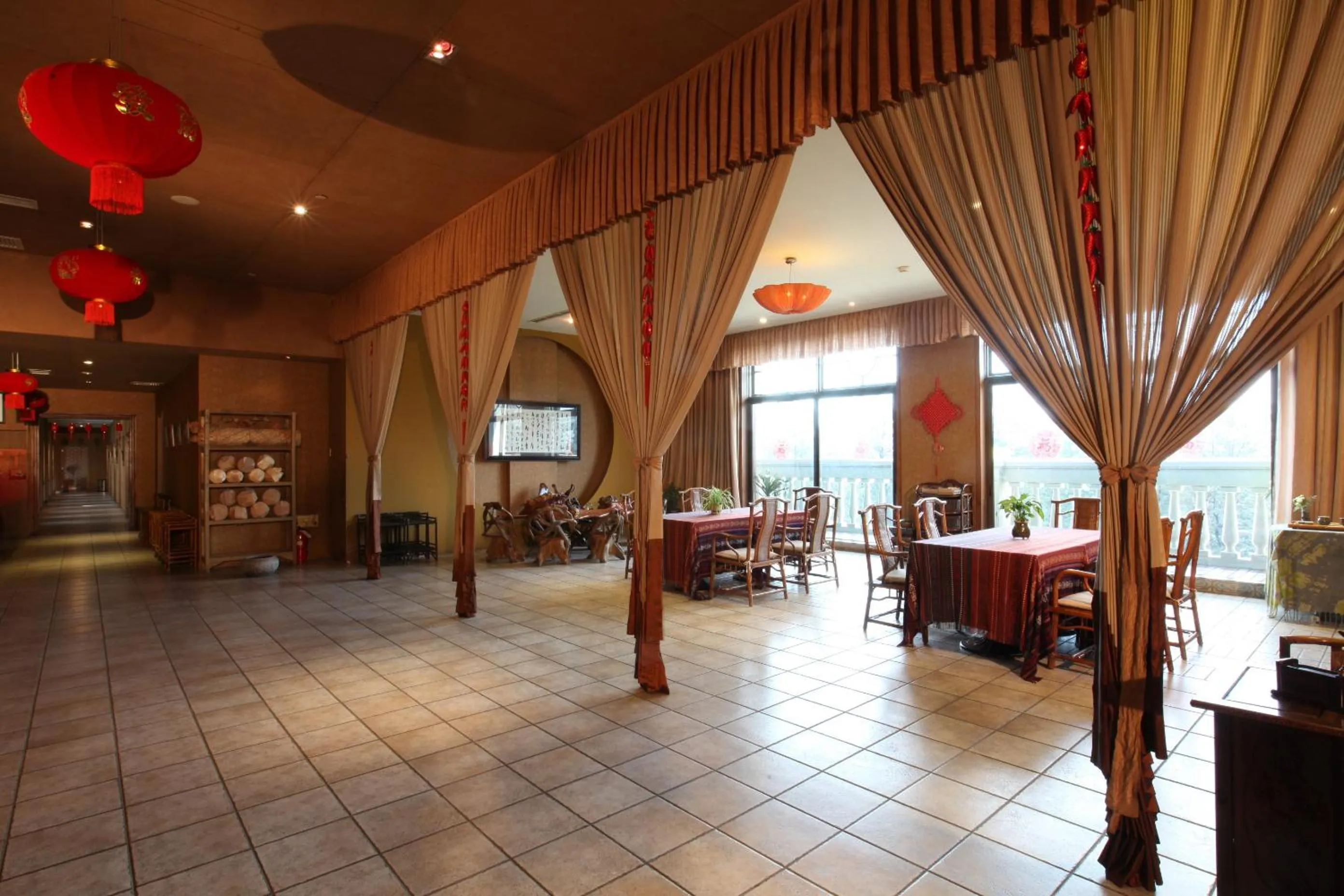 Coffee/tea facilities in Green Lake Hotel