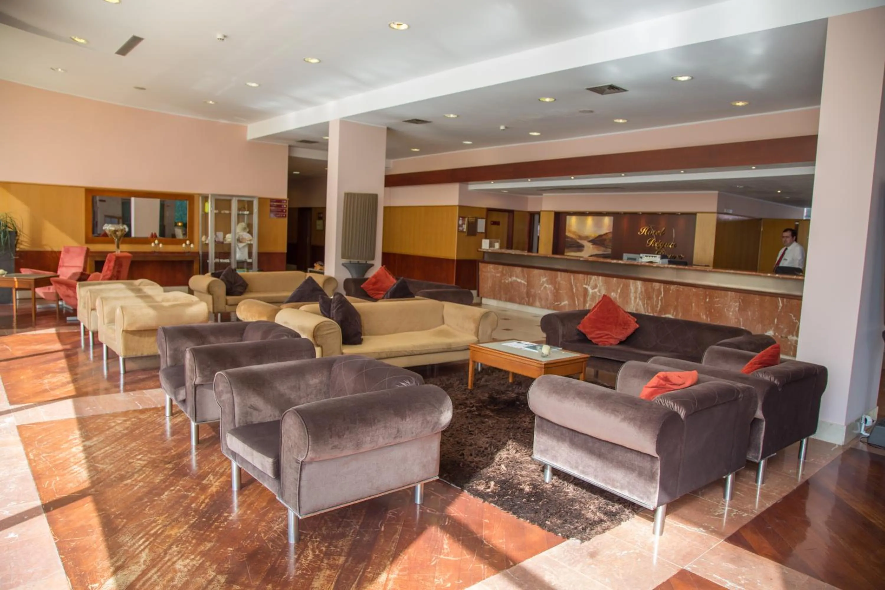 Communal lounge/ TV room in Hotel Regua Douro