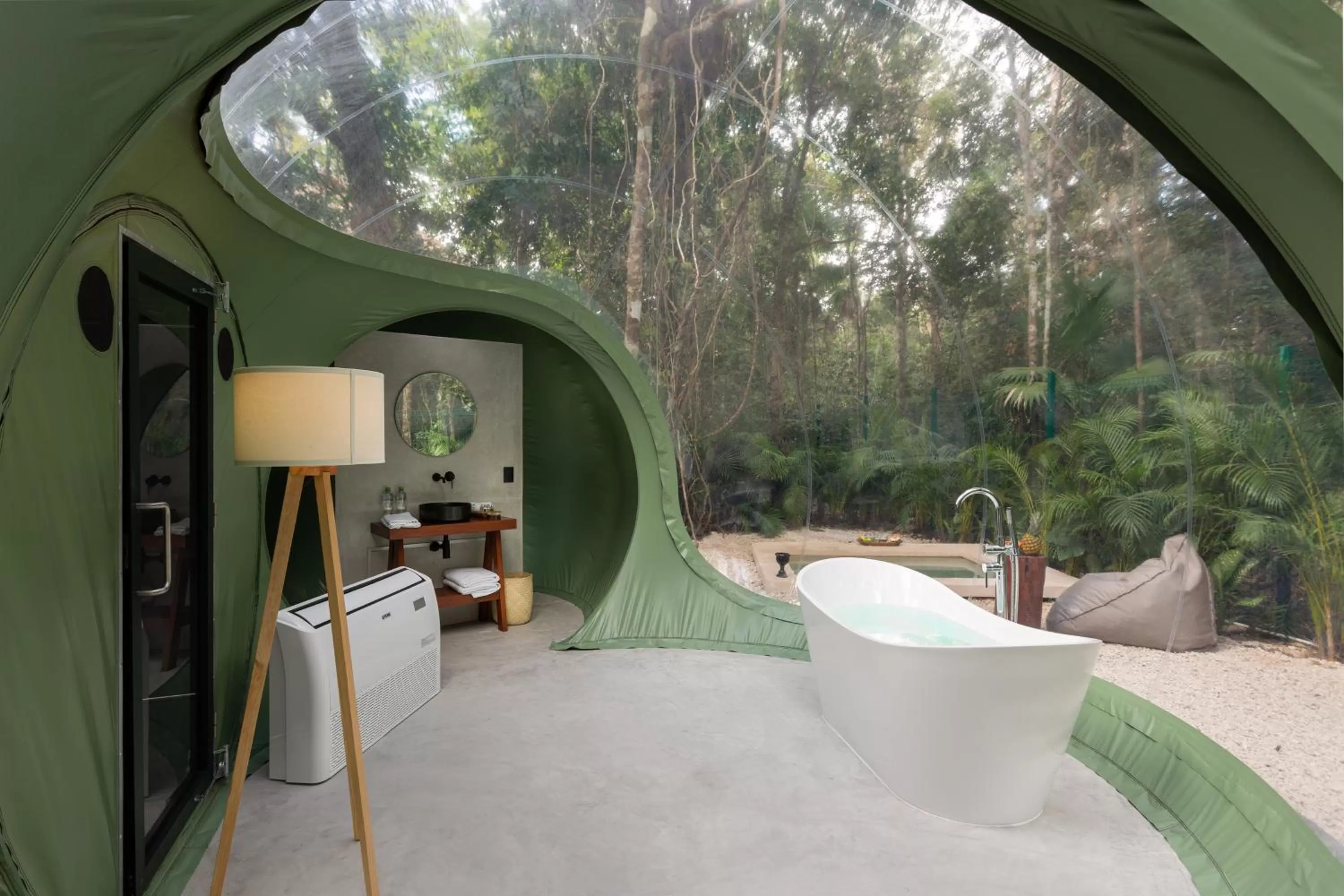 Bath in Oom Bubble Boutique Riviera Cancun - Adults Only