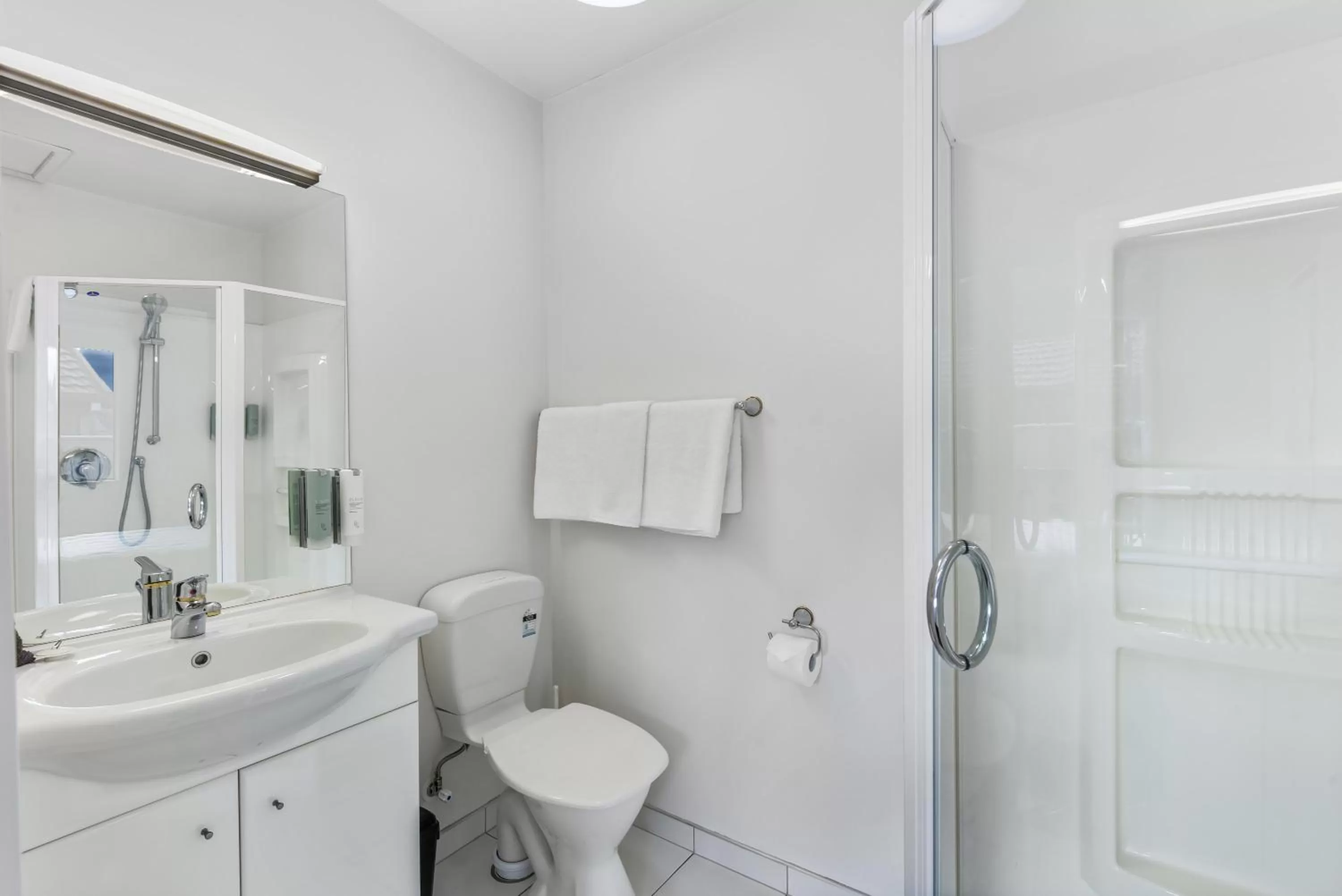 Bathroom in The Hotel Nelson