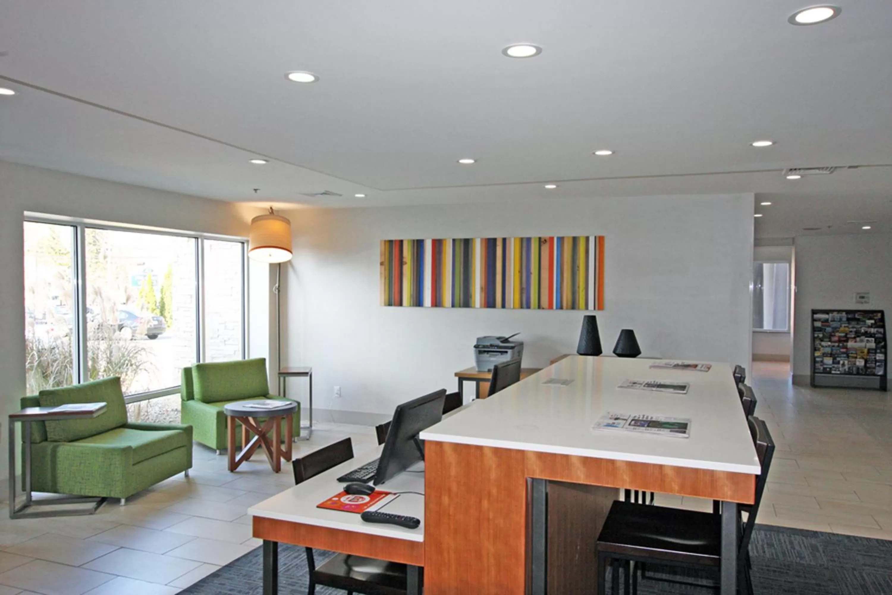 Photo of the whole room in Holiday Inn Express Branford-New Haven by IHG