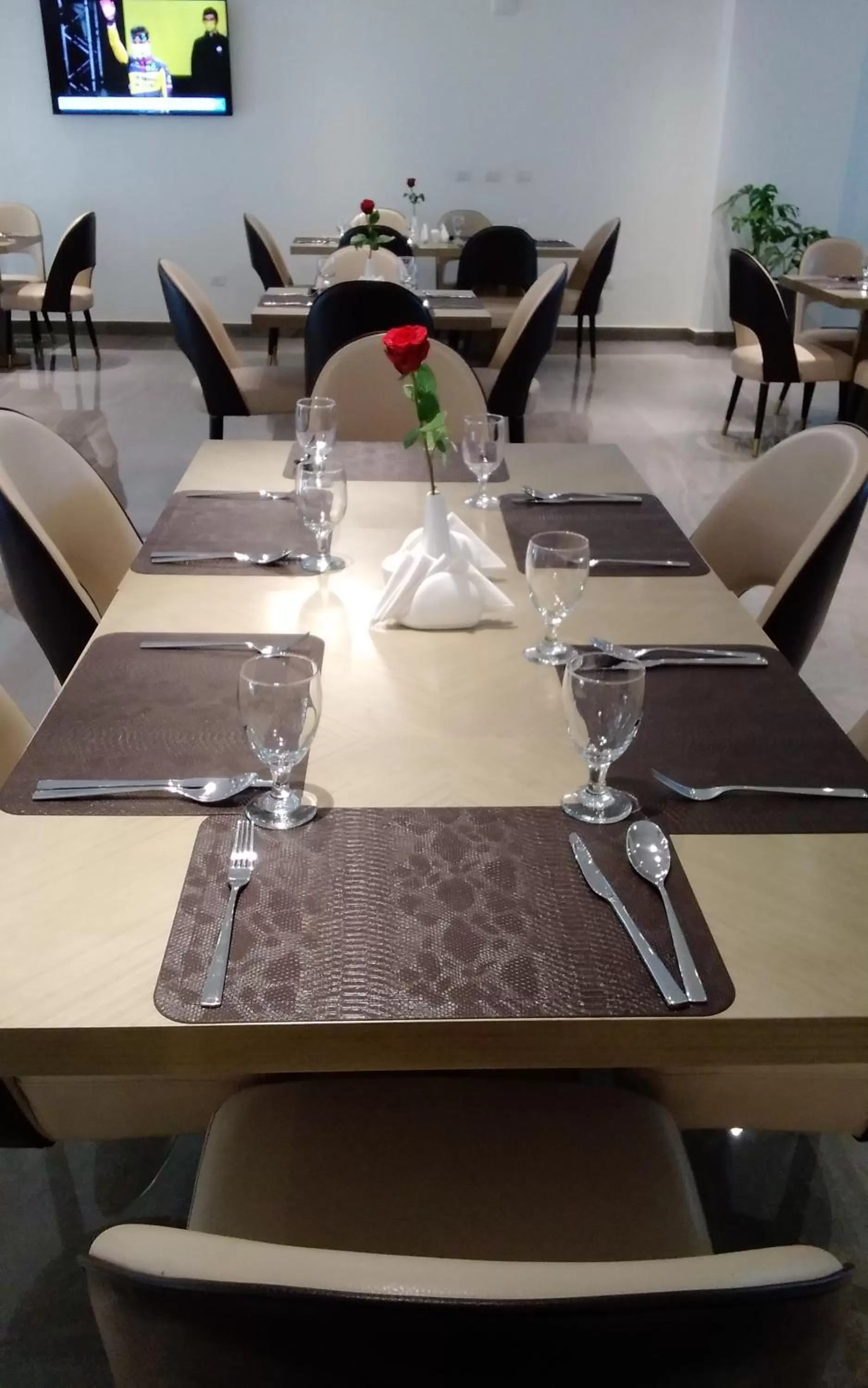 Restaurant/places to eat in Check Inn Hotel Addis Ababa