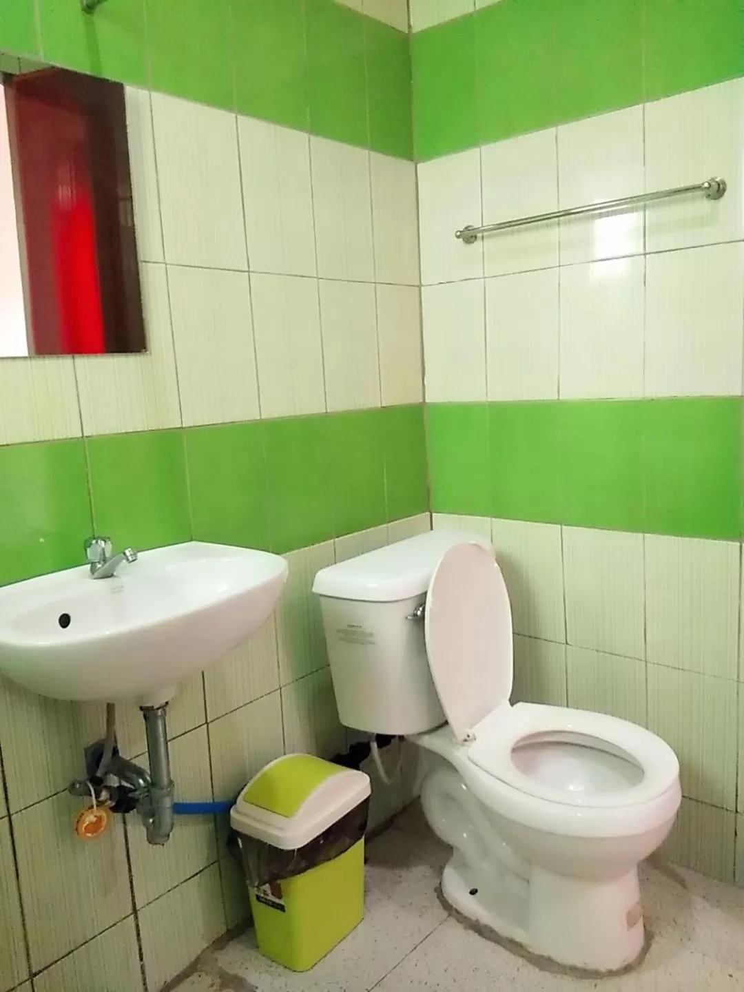 Toilet in Aosmec Square Hotel