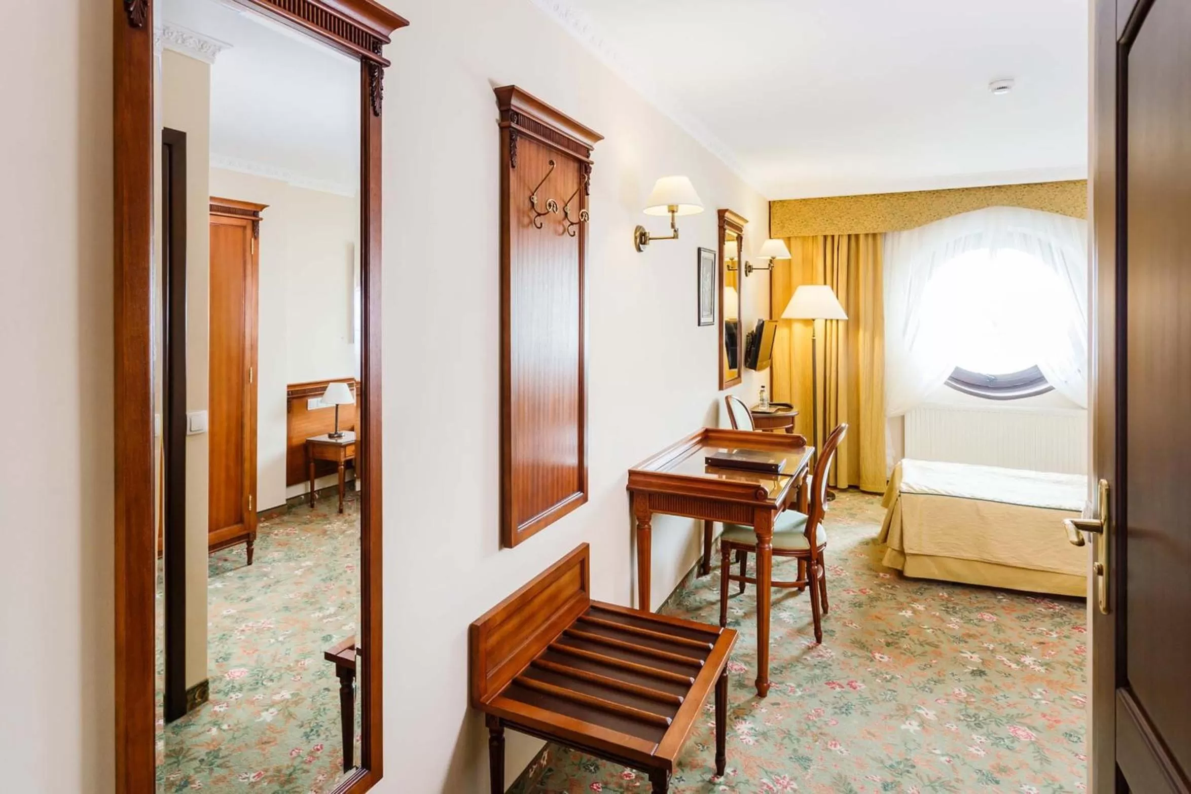 Bedroom, Bed in Hotel Duo Spa