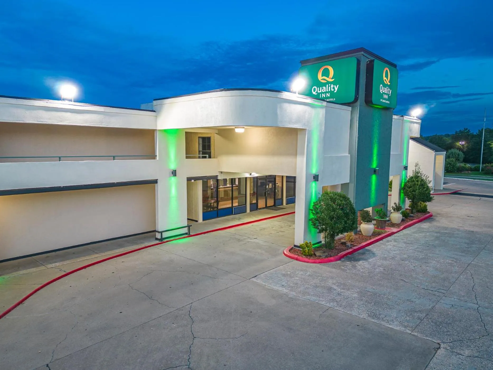 Property building in Quality Inn