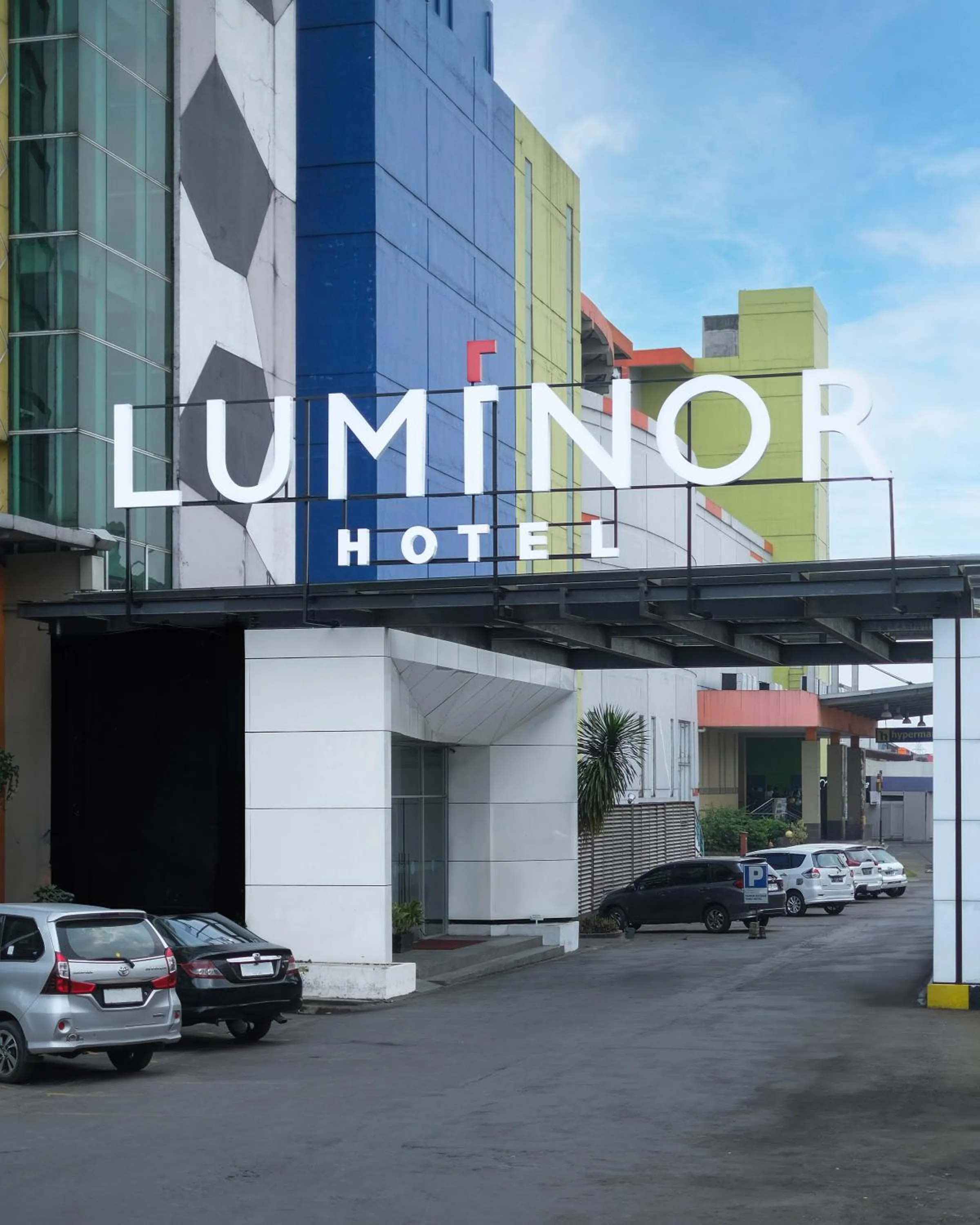 Property building in Luminor Hotel Metro Indah Bandung - Free Breakfast - Free Exclusive Gym - Free Aesthetic Afternoon Tea or Coffee