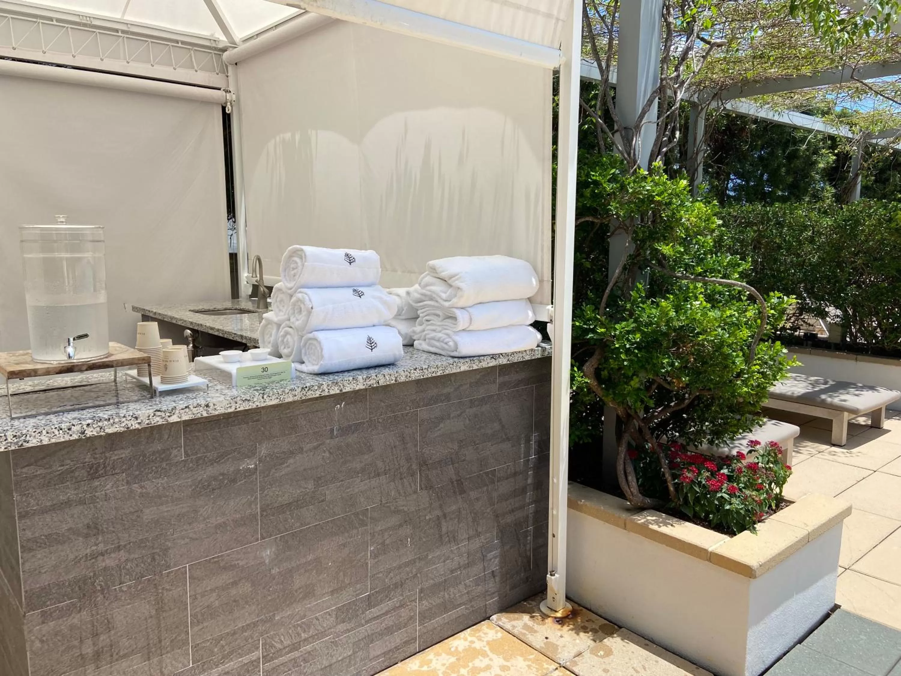 Swimming pool, Bathroom in Four Seasons Hotel Miami - Luxury Private Residences