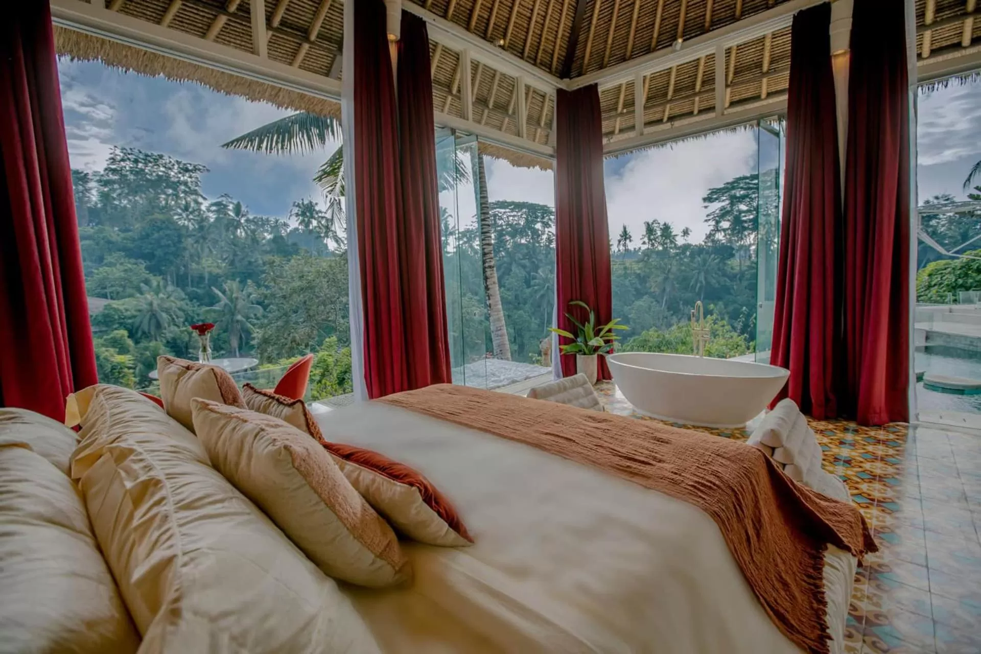 Bed in Villa Cella Bella Ubud