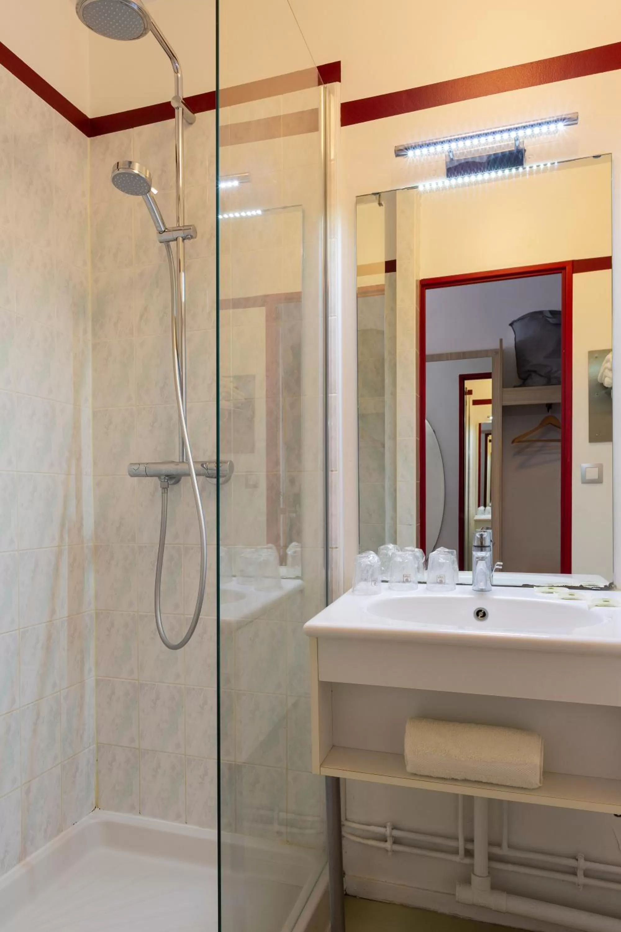 Bathroom in Logis Hotel Altina