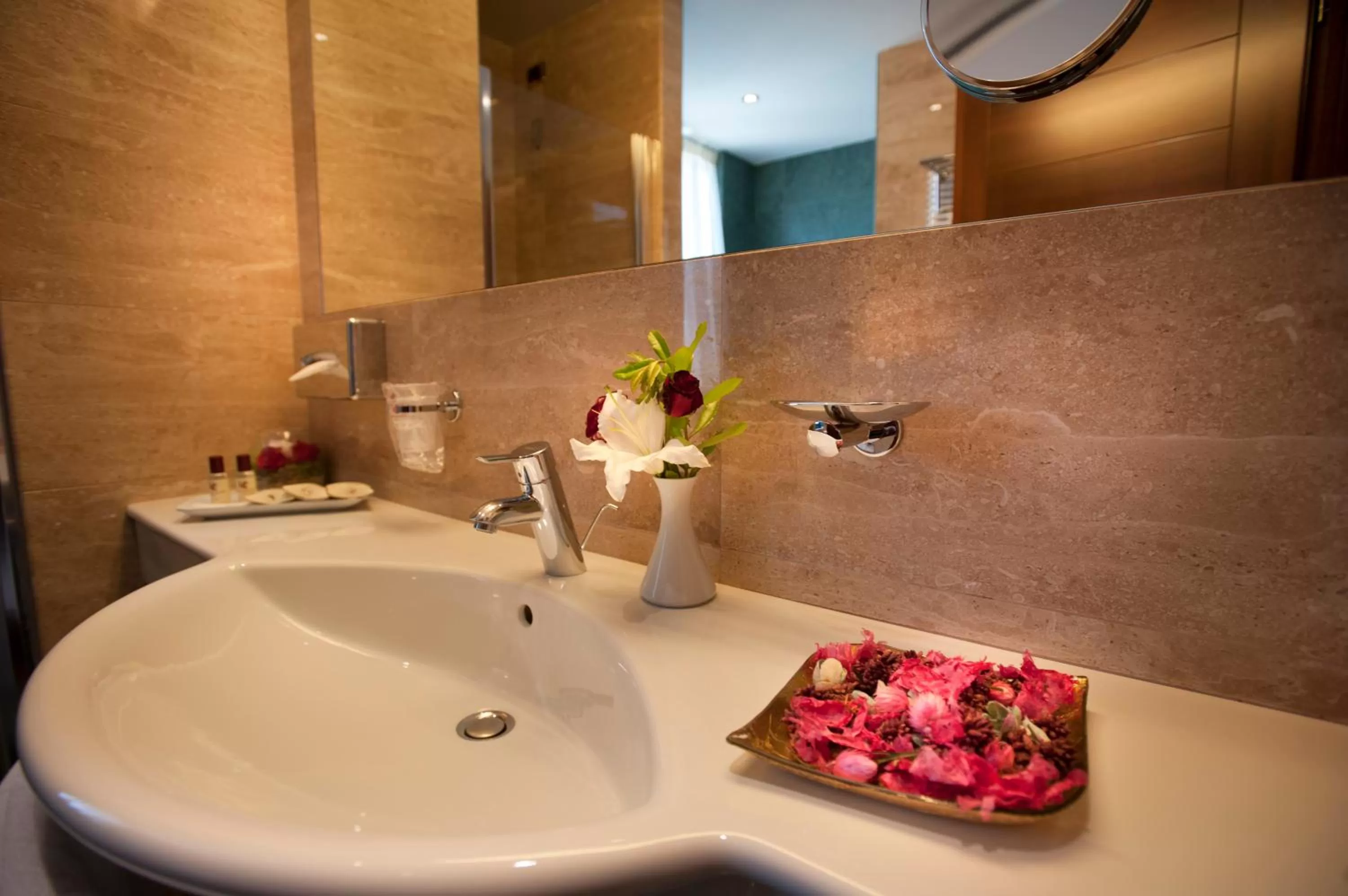 Bathroom in Hotel Calissano