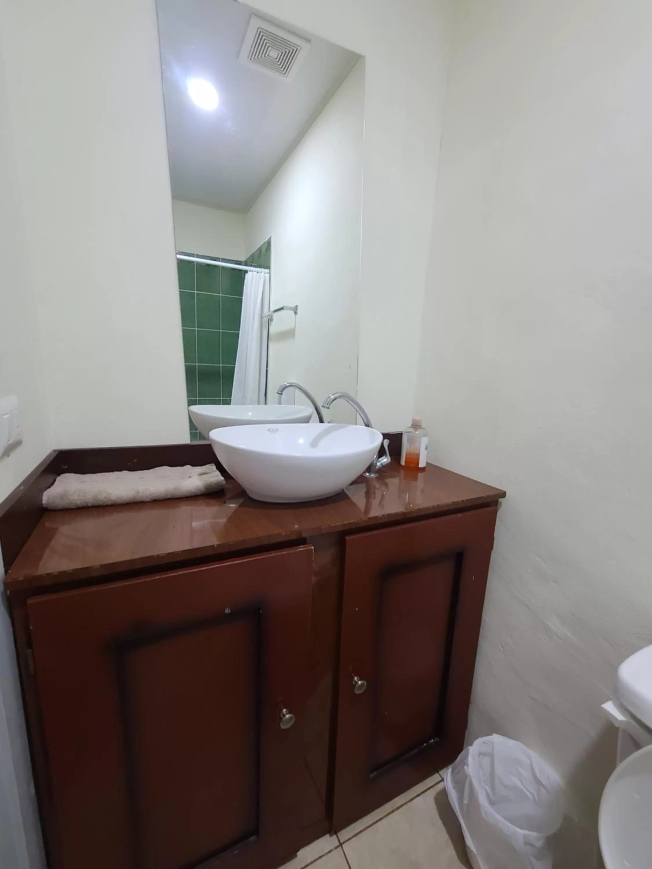 Standard Triple Room in Hostal Don Luis