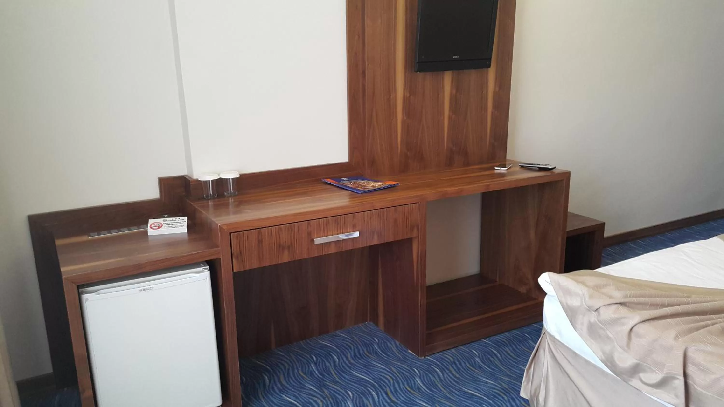 TV and multimedia, Bed in Miroglu Hotel