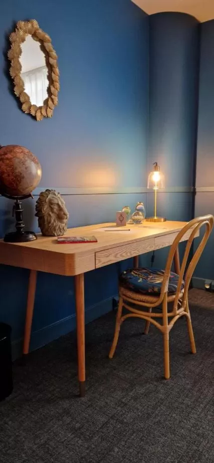 Living room in Hotel Indigo Bordeaux Centre Chartrons by IHG