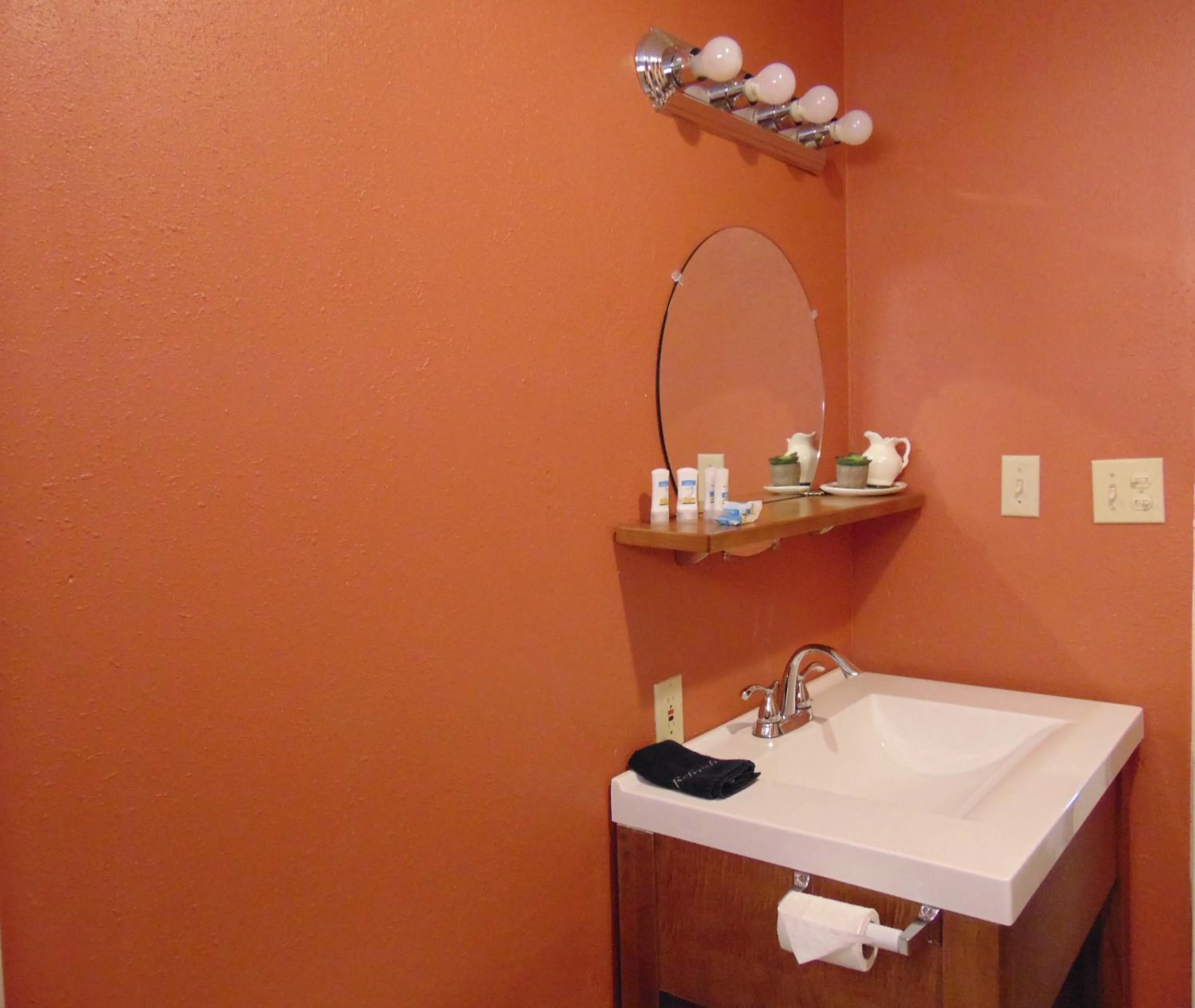 Bathroom in Bryce Canyon Resort