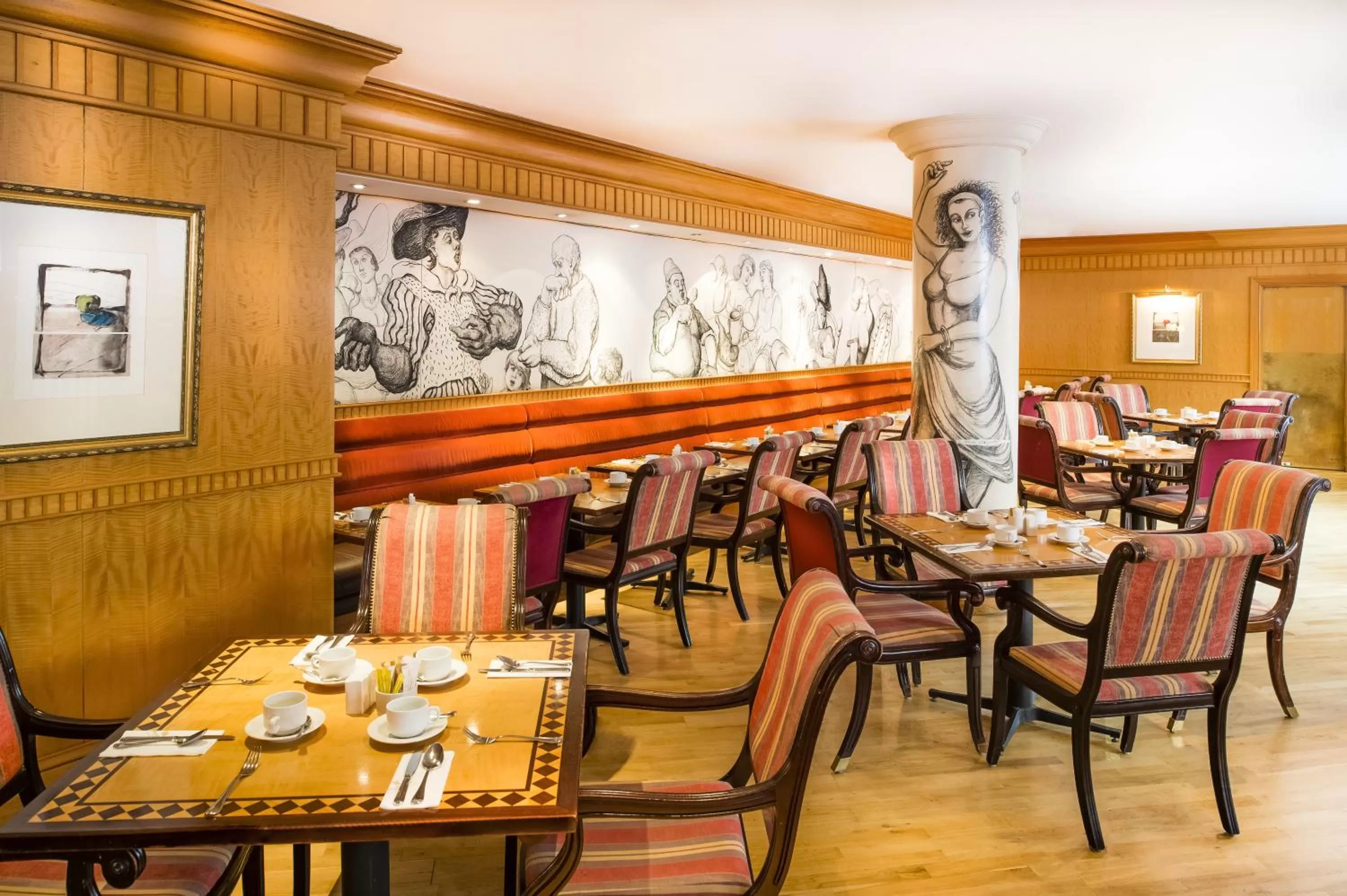 Restaurant/places to eat in Millennium Hotel and Conference Centre Gloucester London