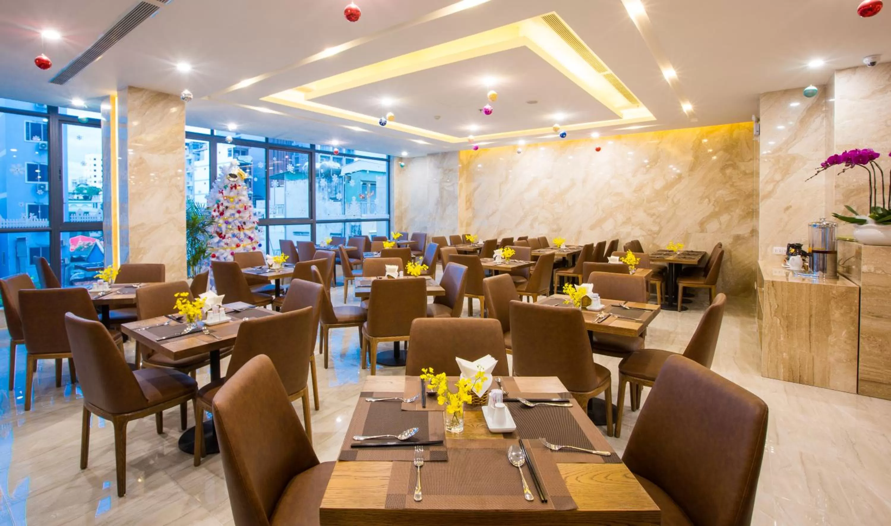 Restaurant/places to eat in DTX Hotel Nha Trang