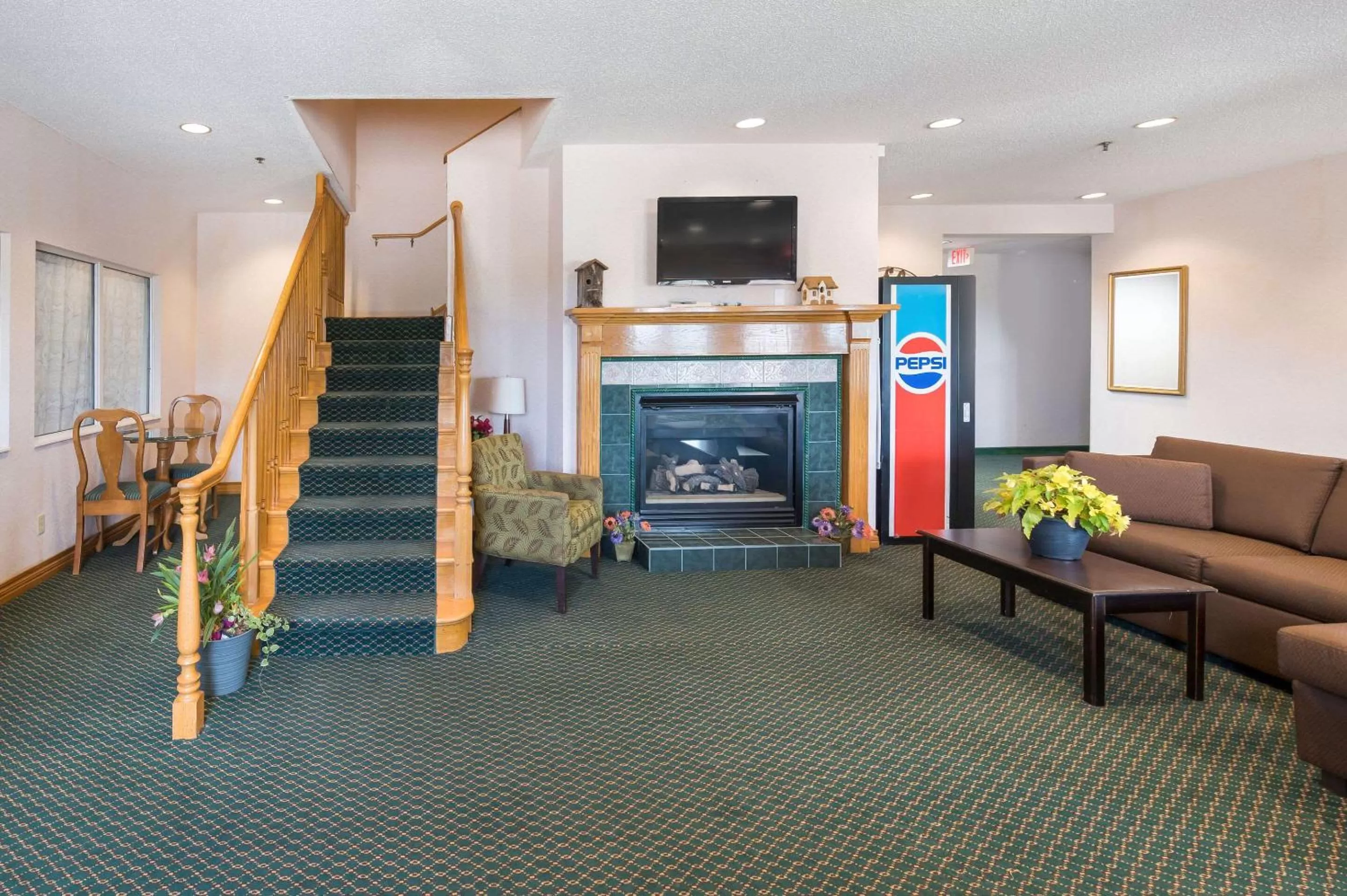 Lobby or reception in Rodeway Inn Urbana Champaign University Area