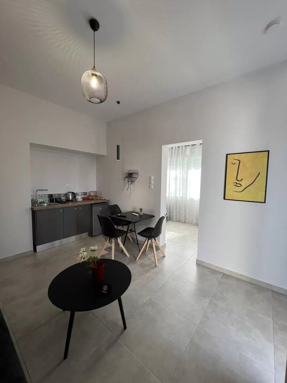 Dining area in Elefsinian Mysteries Apartments