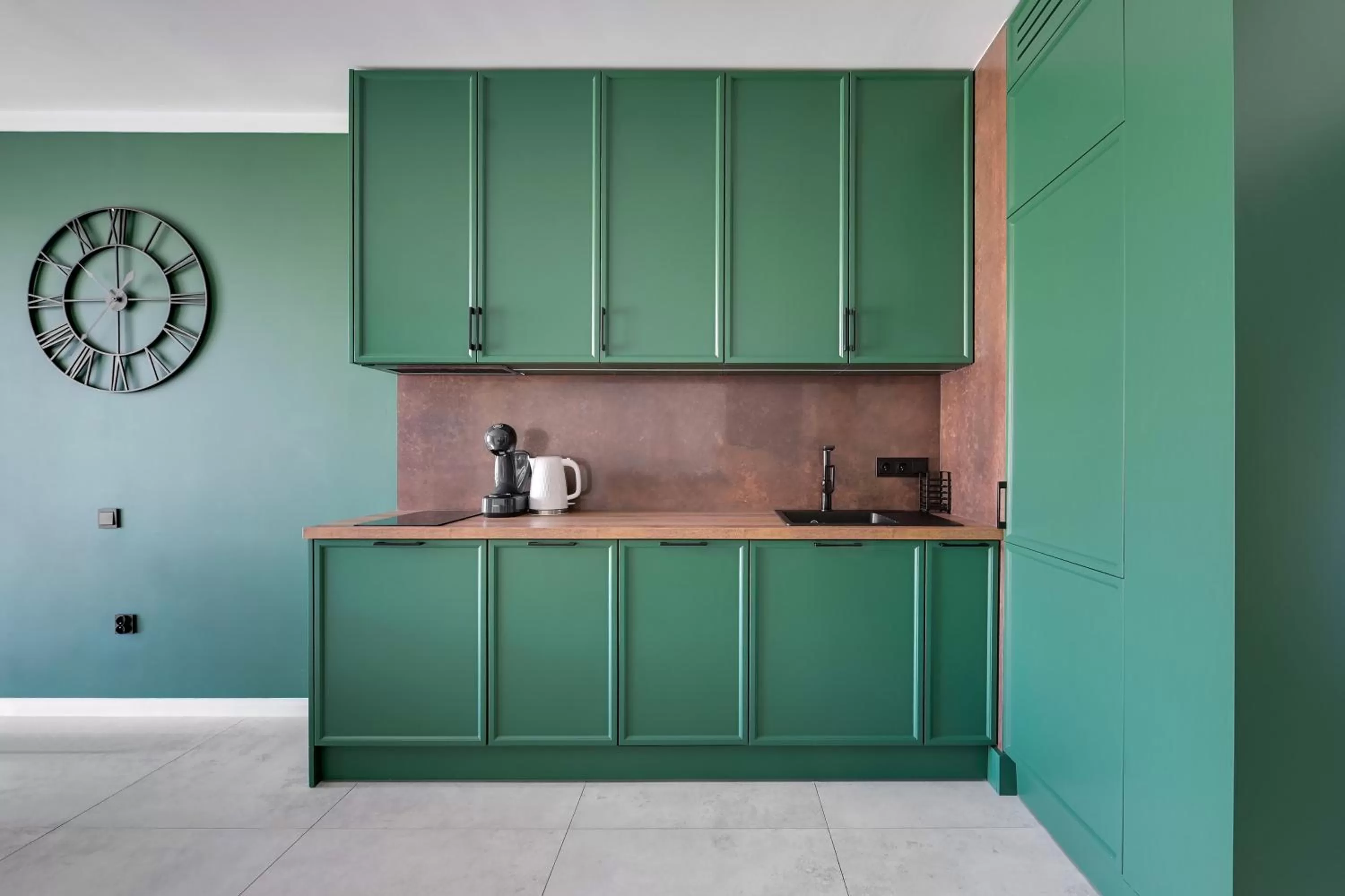 Coffee/tea facilities in RentPlanet - Apartamenty Chlebova