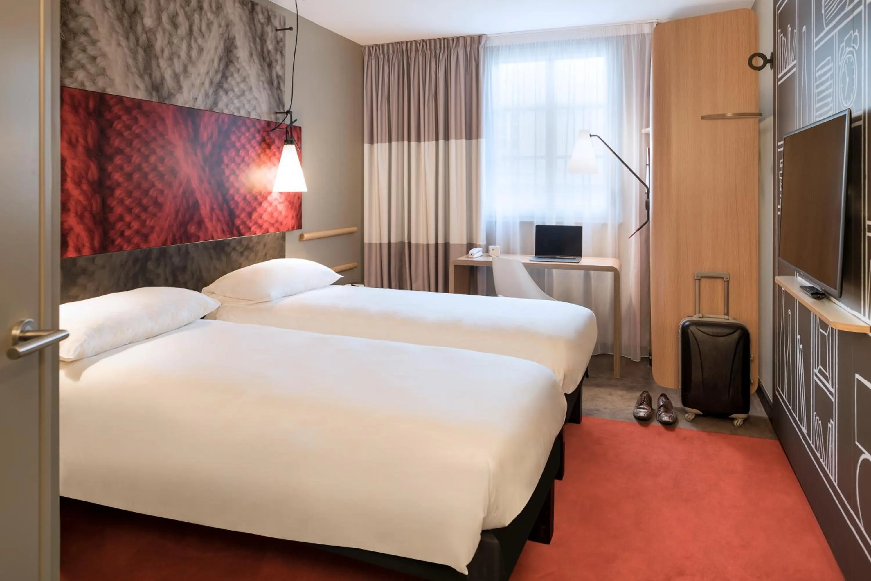 Bedroom, Bed in ibis Saint Germain en Laye Centre