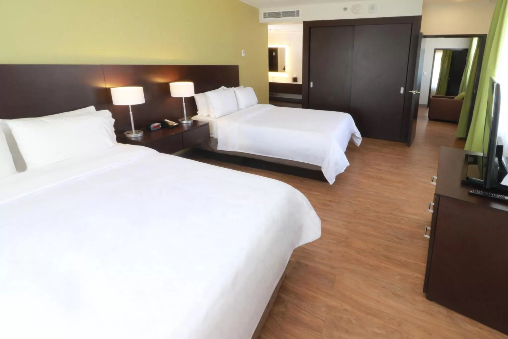 Photo of the whole room, Bed in Staybridge Suites San Luis Potosi by IHG